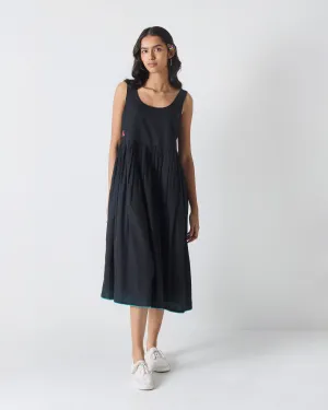 Ashwini Dress - Black Casual chic dress QuickDryTechnology