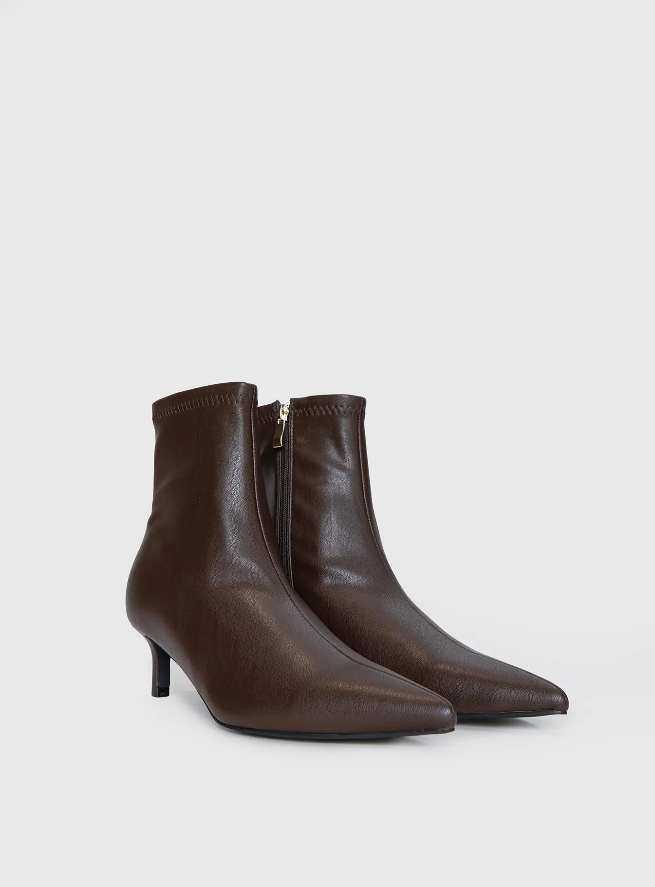 Adjustable Straps Billini Faren Boots Chocolate