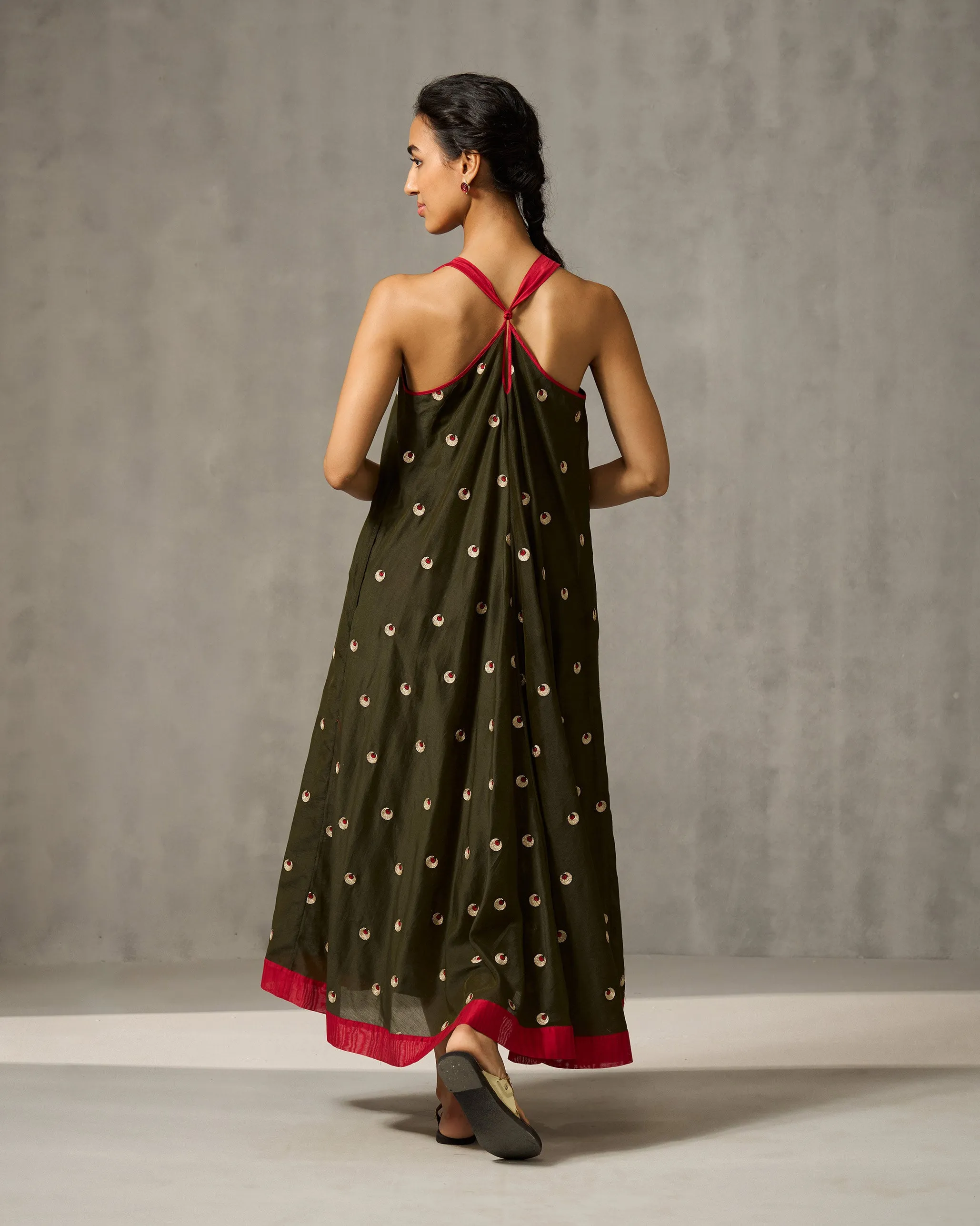 Comfy Layers Office Shape Akira Twist Back Dress - Green & Gold Embroidered