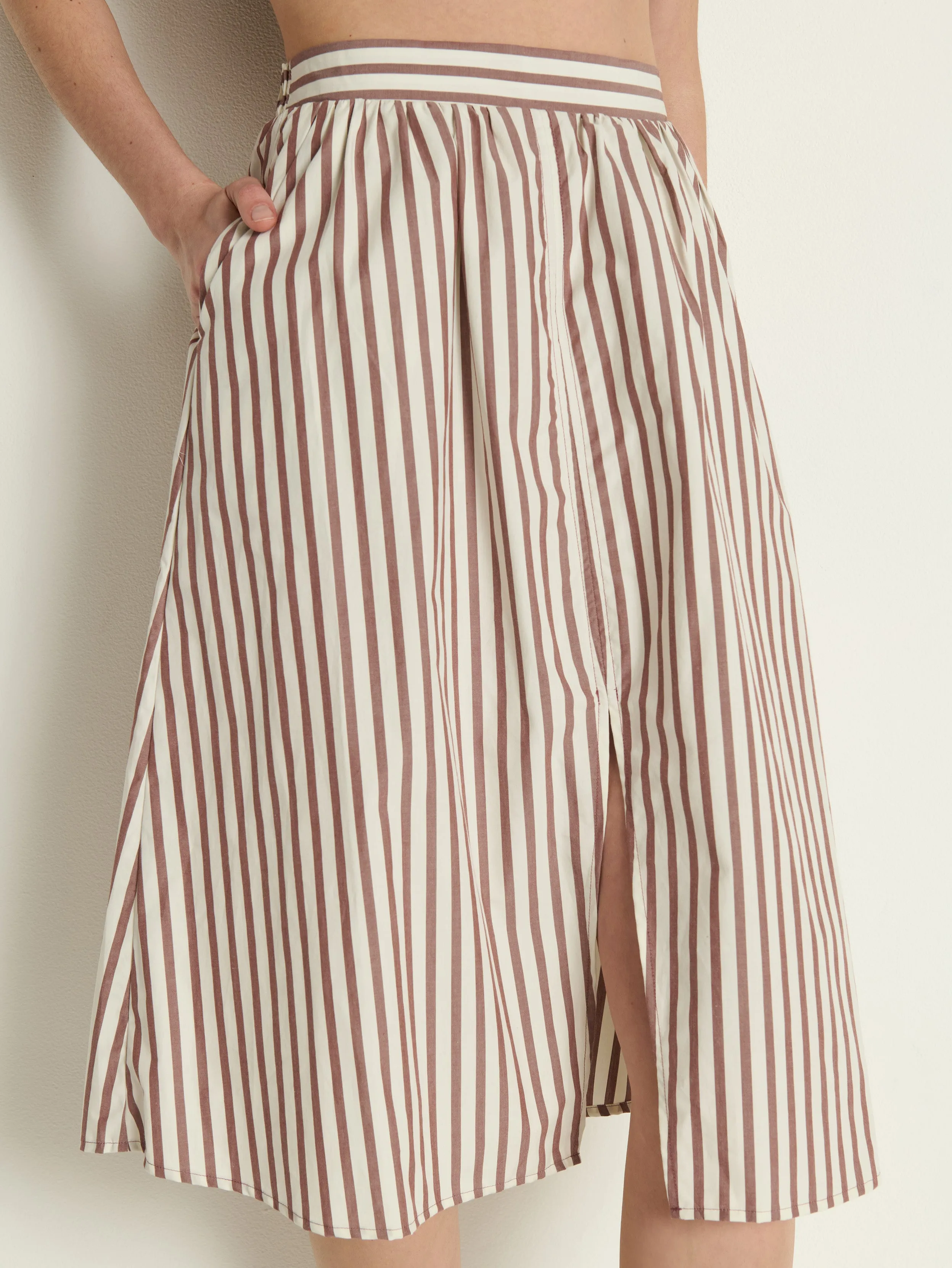 Tatiana Midi Skirt Bestseller Item Simple looks