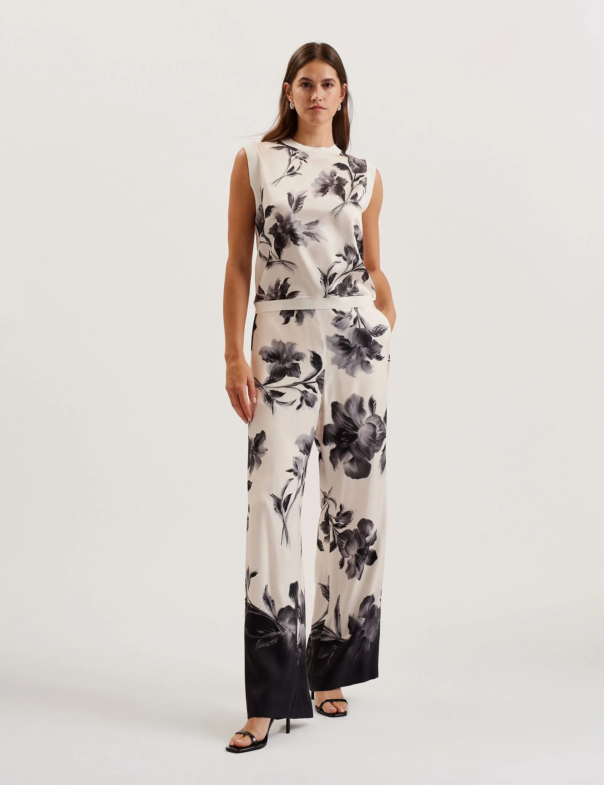 AWYNA | BLACK Casual Vibe Harbor Style