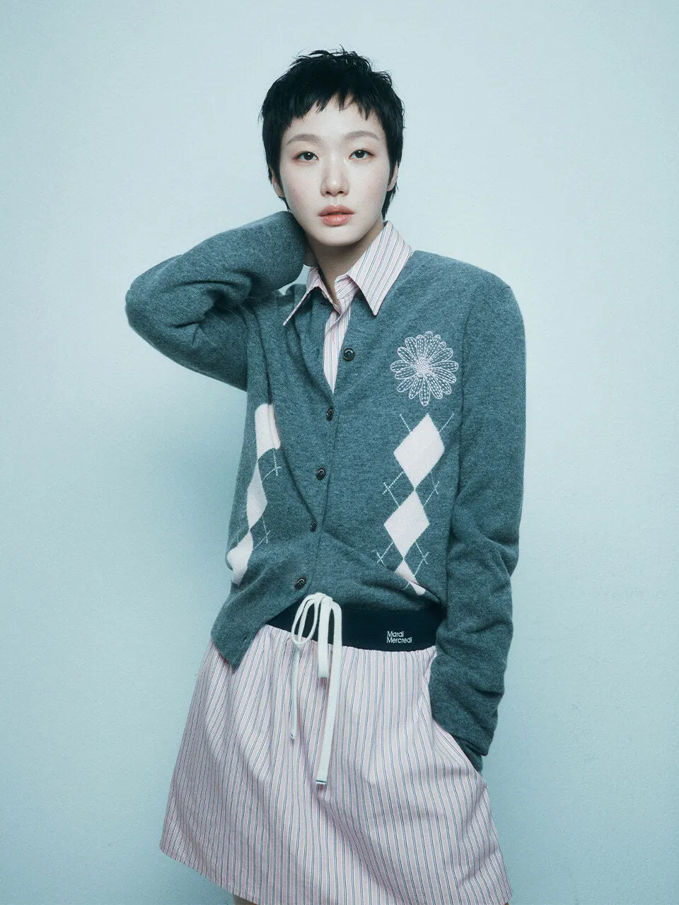 EcoCertified Wool Blend [Back in stock on November 4] CASHMERE BLENDED CARDIGAN ROUND NECK ARGYLE_DEEPGREY PINK