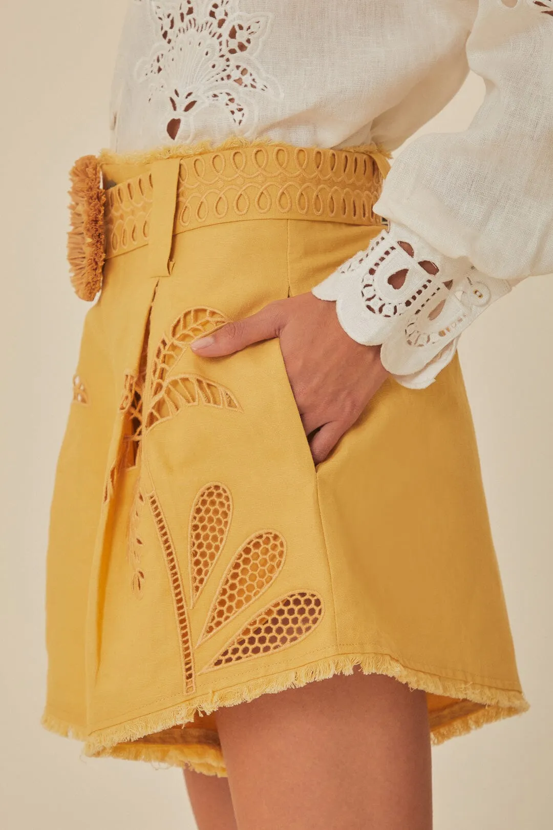 Banana Tree Euroflax? Premium Linen Belted Shorts Slim Motion Fit Reflective accents