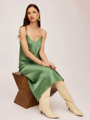 Flawless Waist Fit Stylish Cut Bias Midi Dress