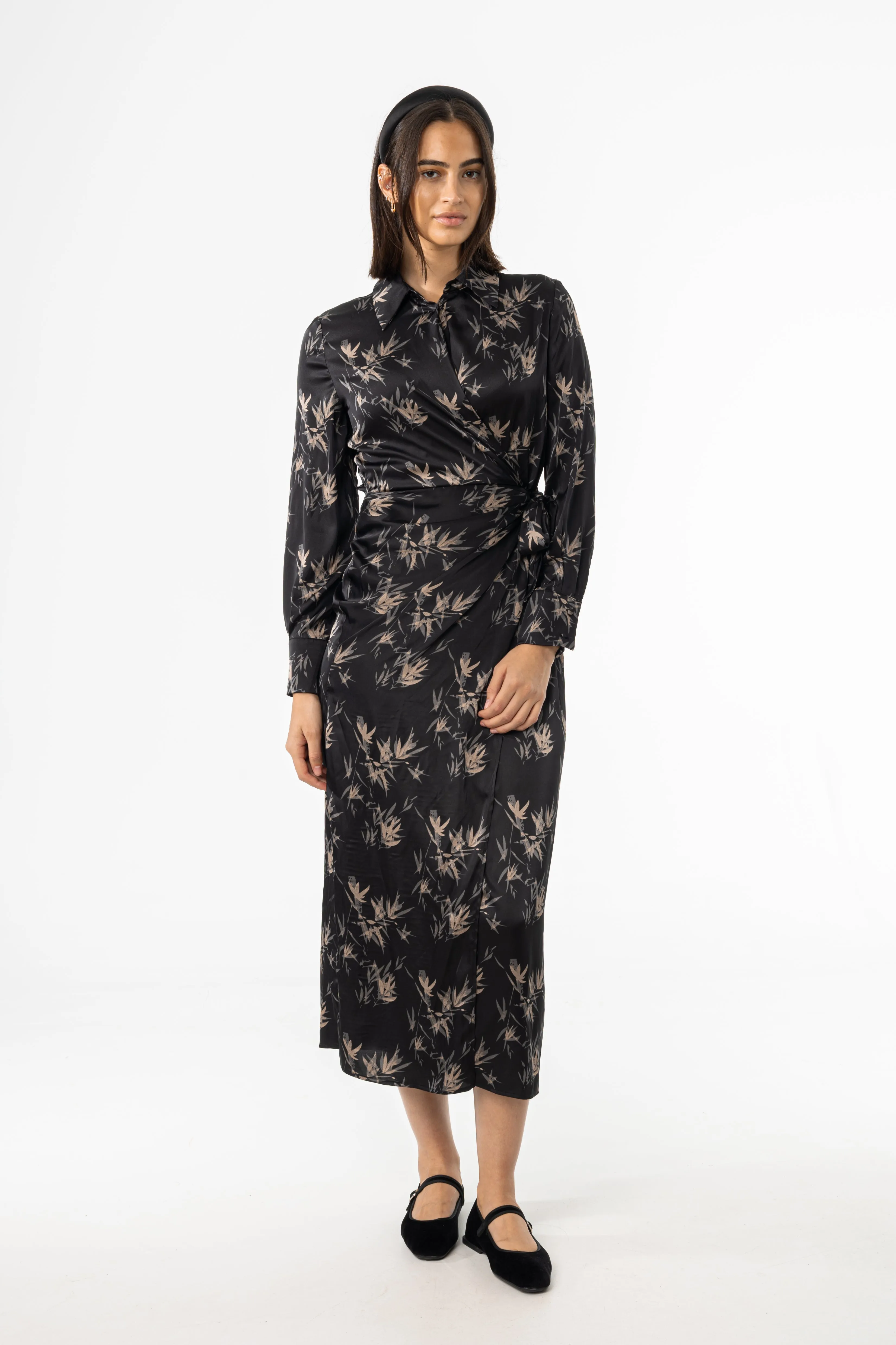 Elegant Look Elegant Touch Black & Beige Side Tie Maxi Dress