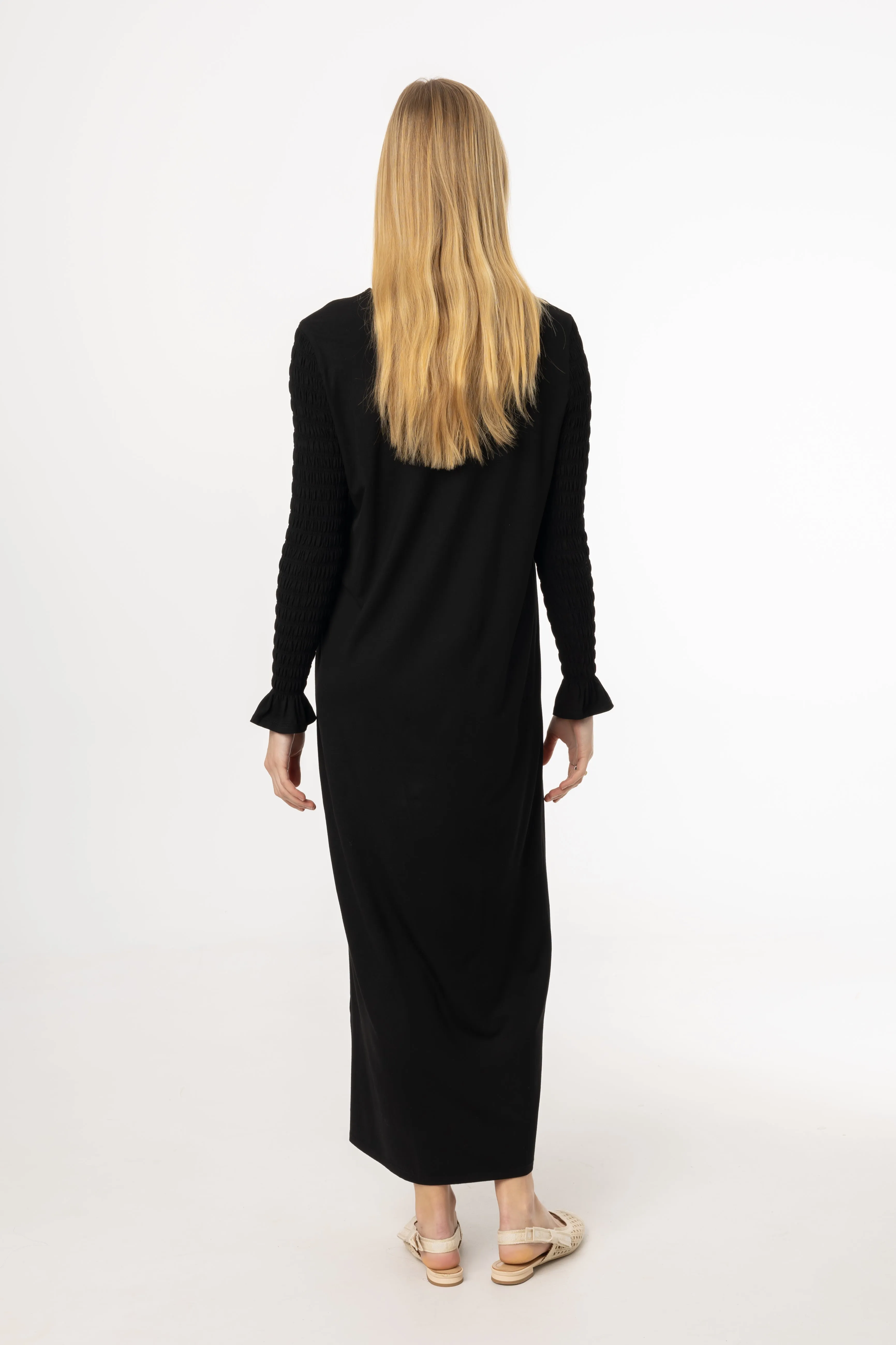 Day-To-Night Wear Slim Shape Black Smocked Sleeve Maxi Dress