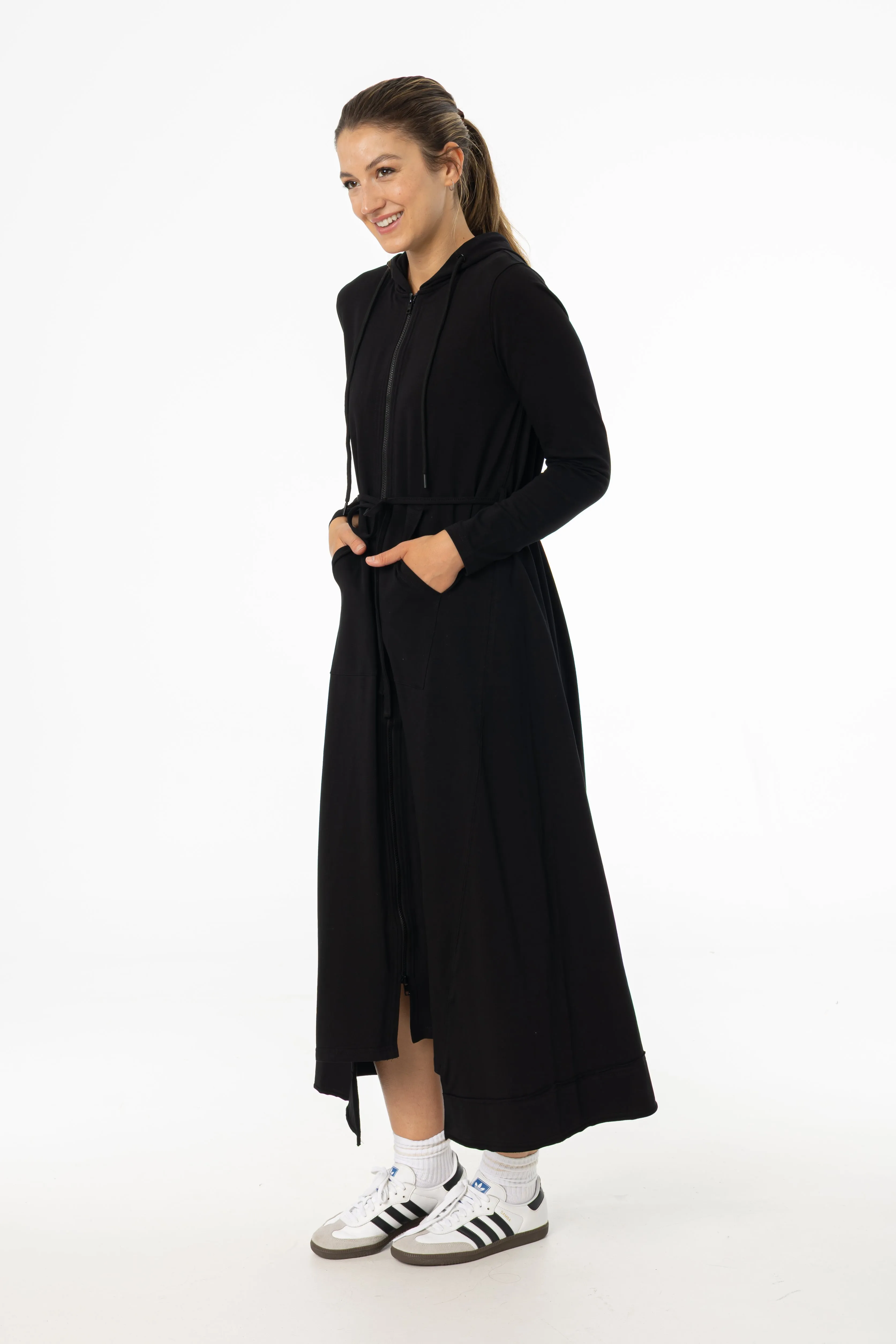 Black Sweatshirt Maxi Dress Simple Chic Daytime Mood