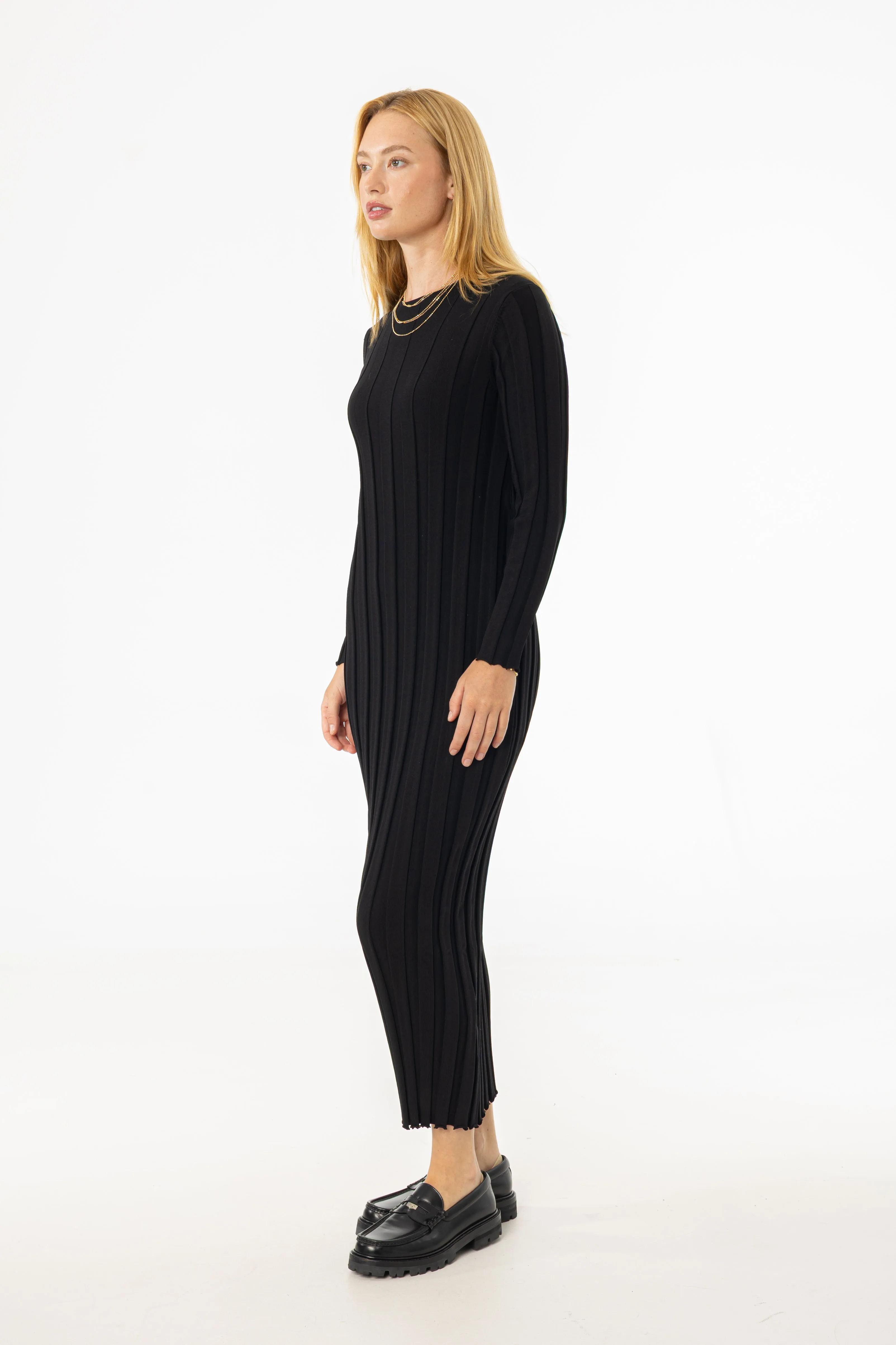 Black Wide Ribbed Maxi Dress relaxed shape Breathable wear