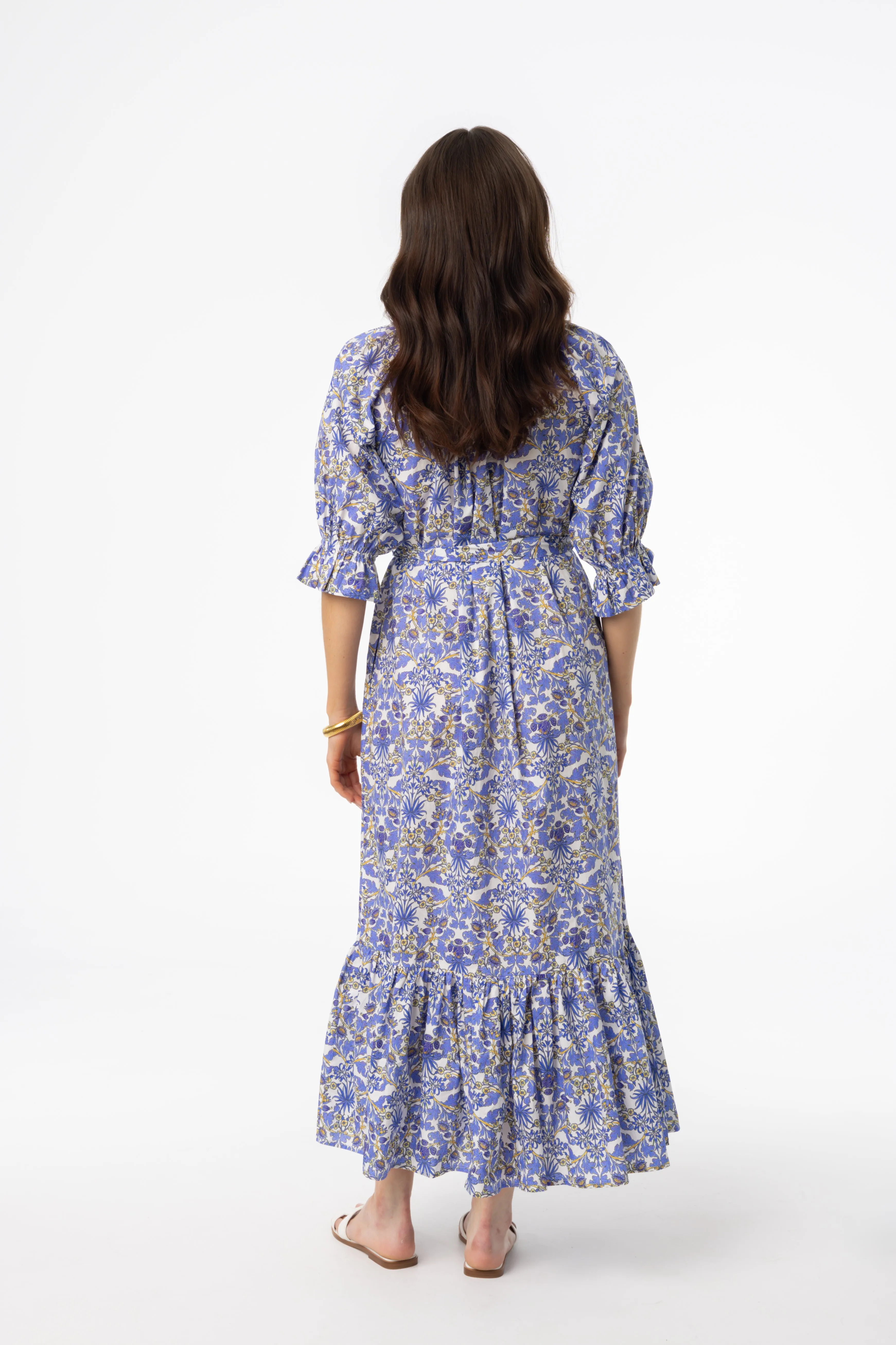 Glossy Detail Edgy Look Blue Paisley Maxi Dress