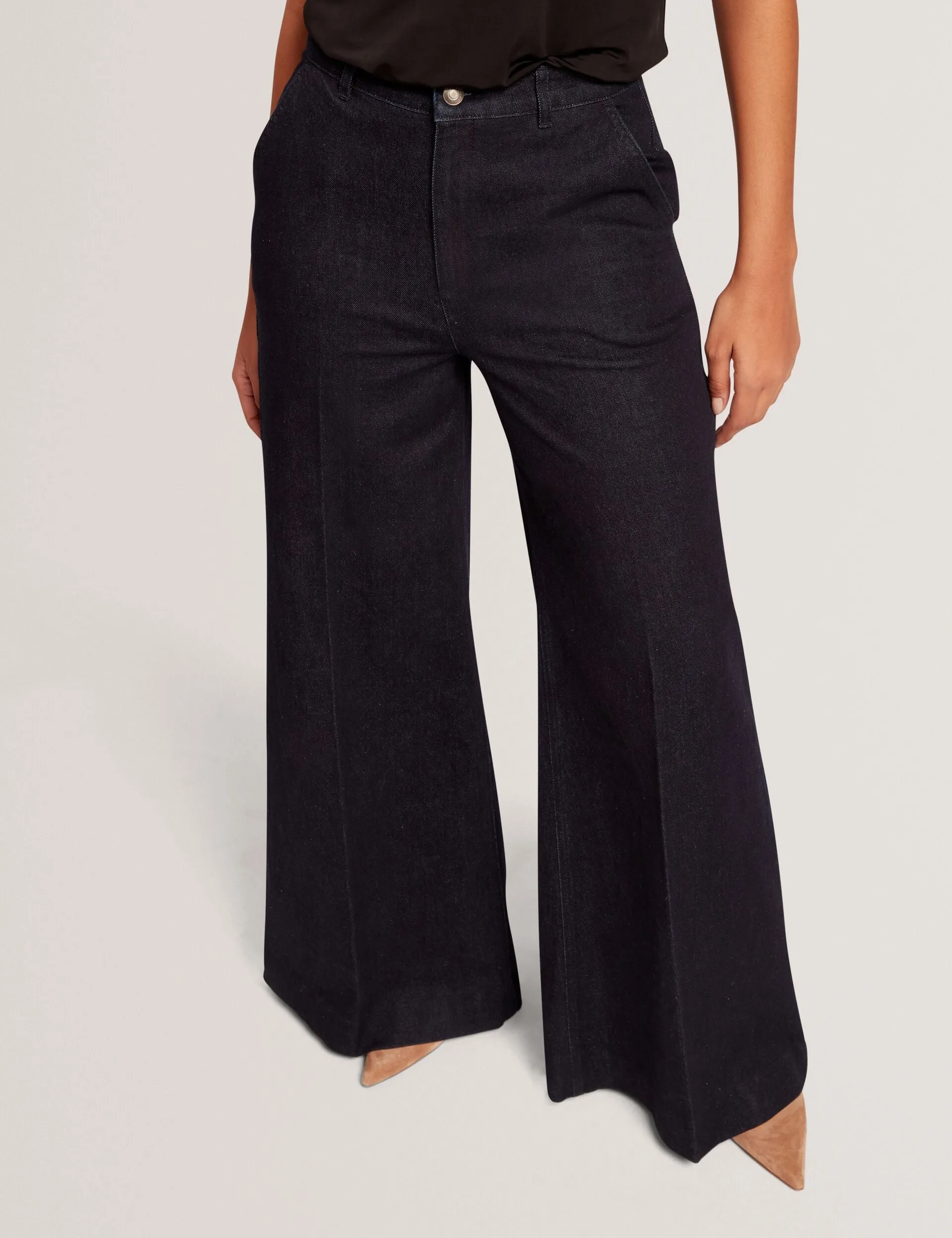 Photo Fit ERITHA | RINSE-DEN