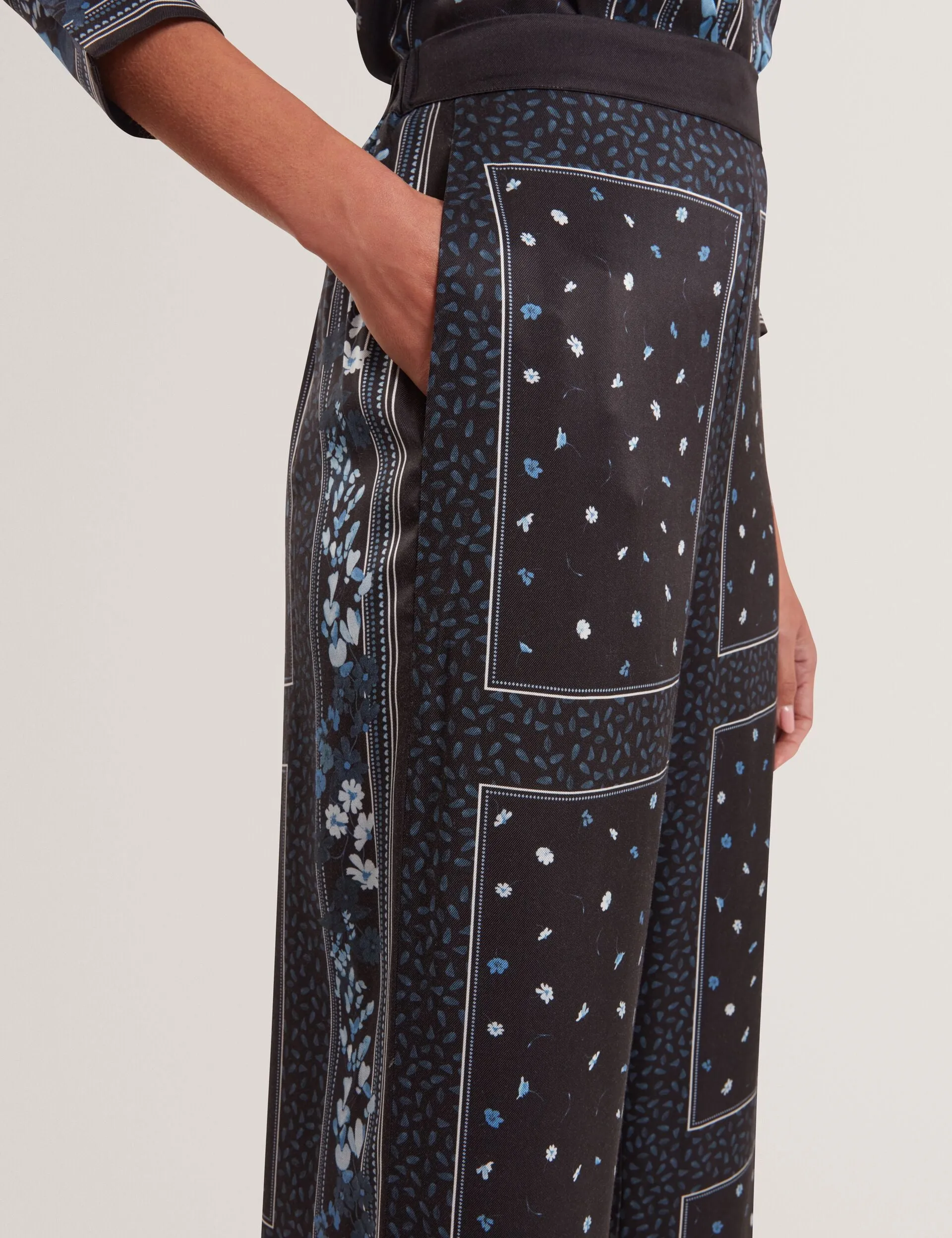 BRANI | BLACK New Yorker EcoFriendlyTextile