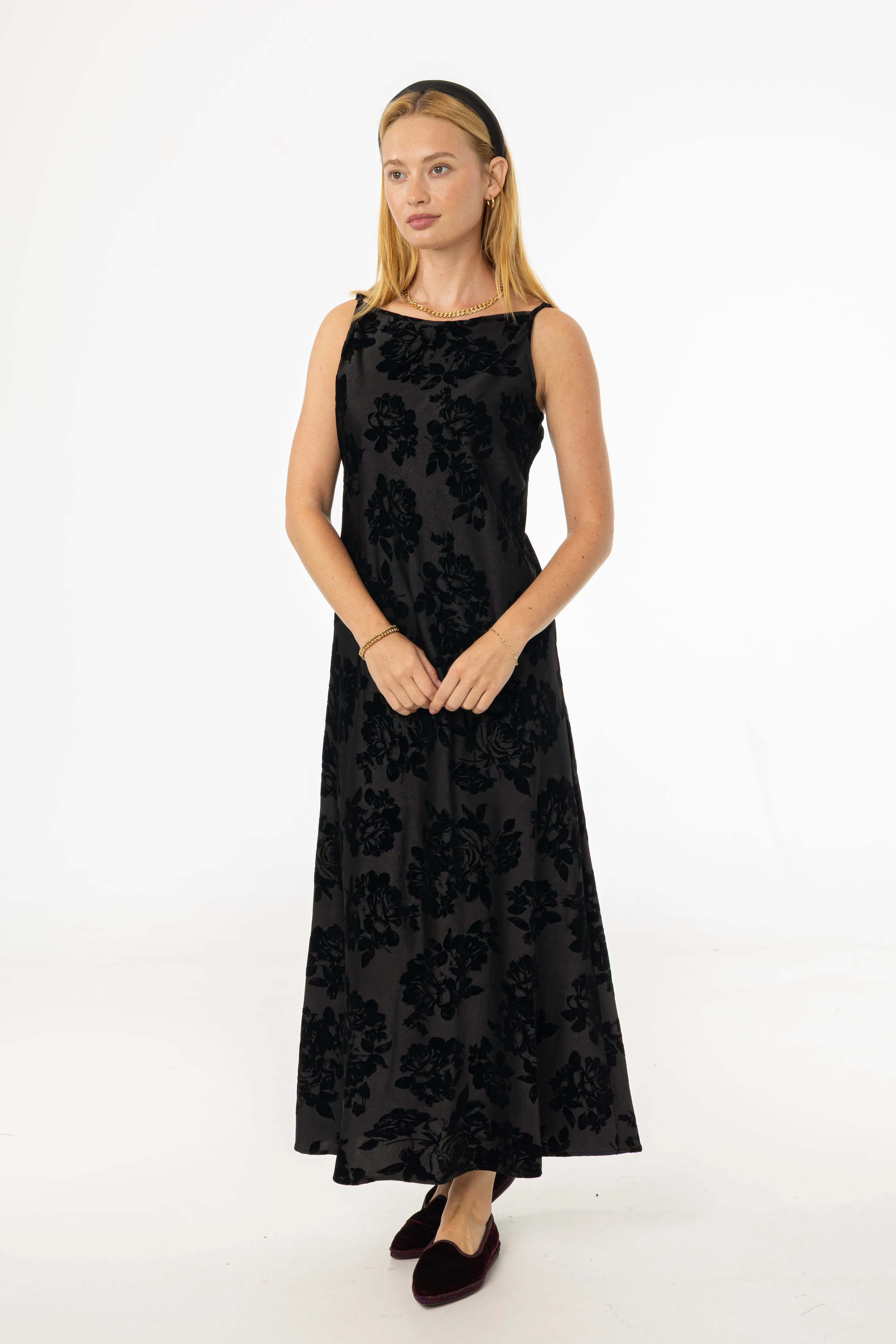 Daily Favorite Chic Statement Black Flower Print Velvet Slip Jumper