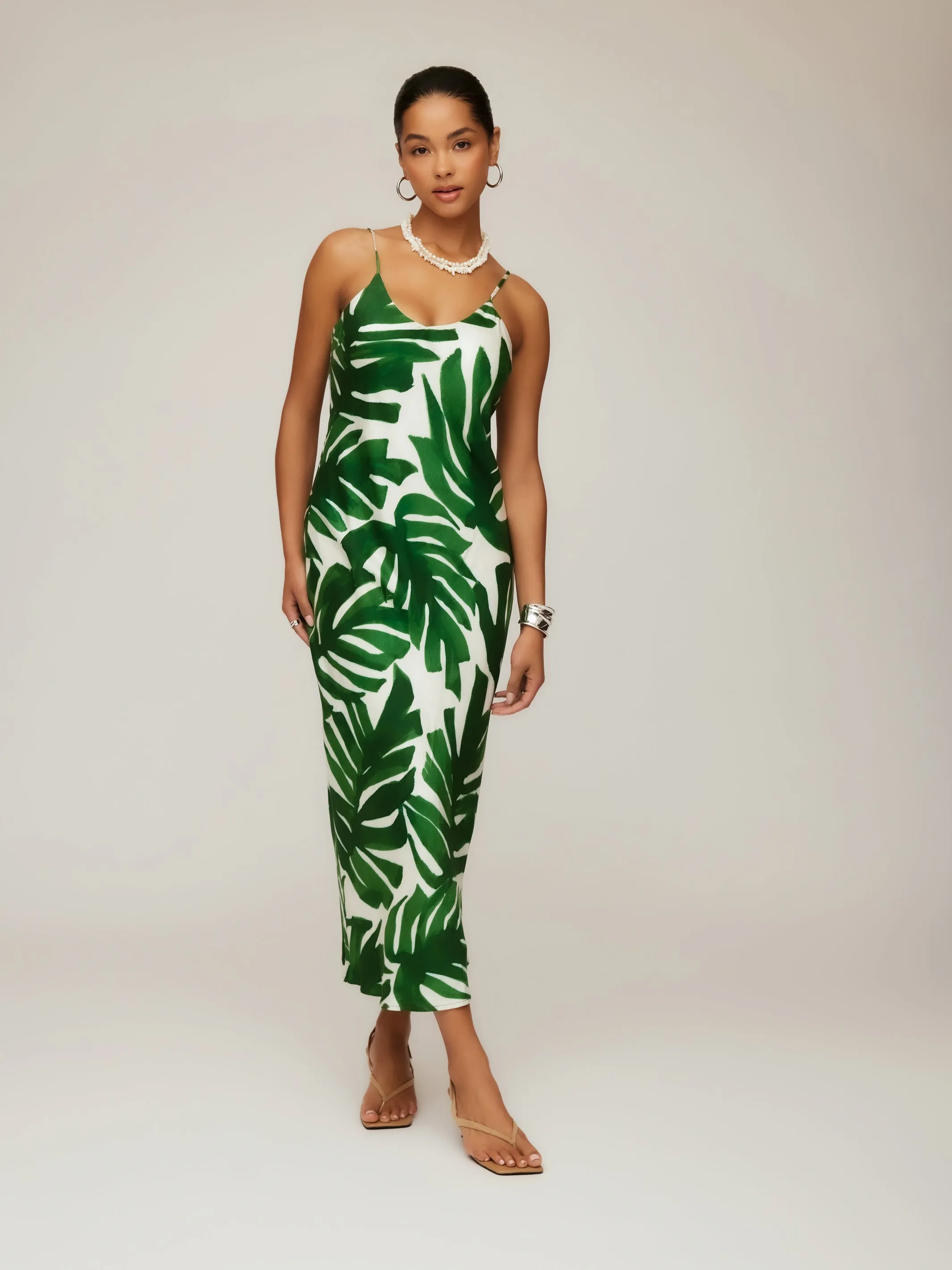 Carie Bias Midi Dress Young Edge Fresh Aesthetic