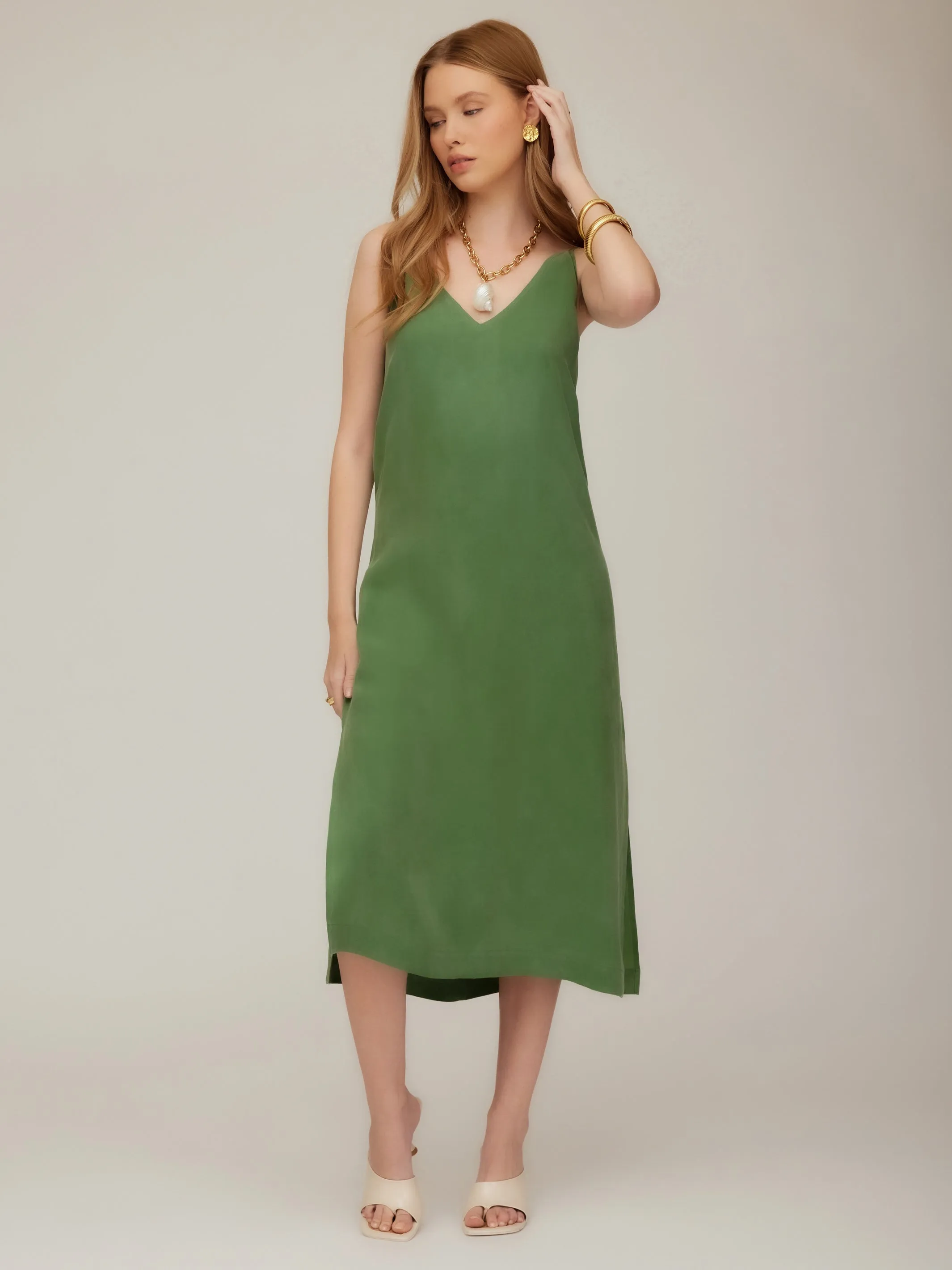 Classic Layer Jordyn Side-Slit Midi Dress