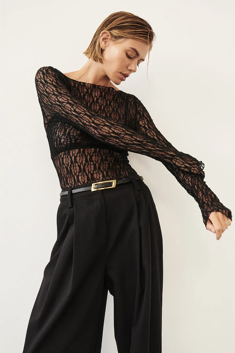 windy days Elastic hem LIZZIE BLACK LACE LONG SLEEVE TOP