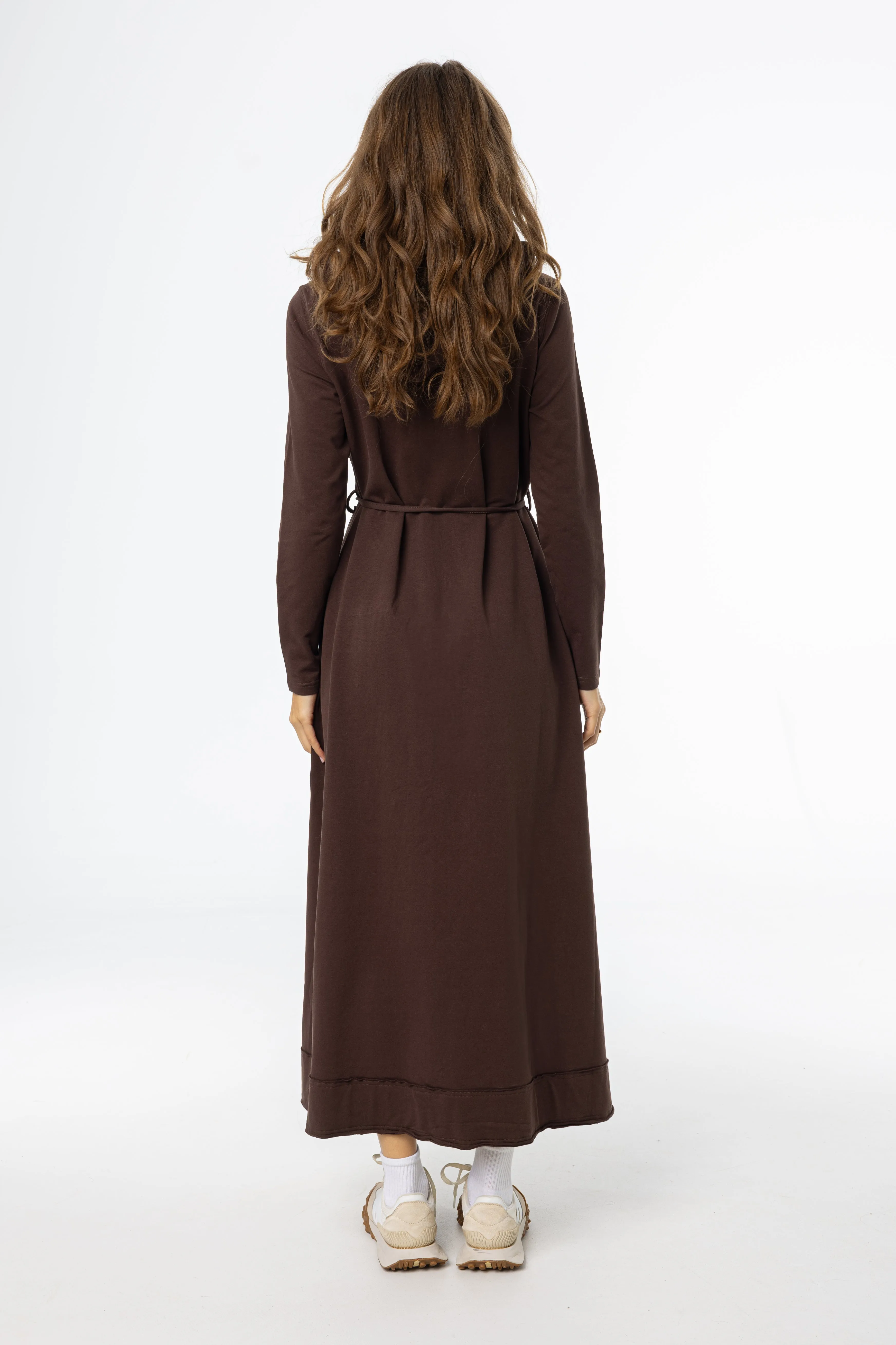 Brown Sweatshirt Maxi Dress Chic Comfort Look