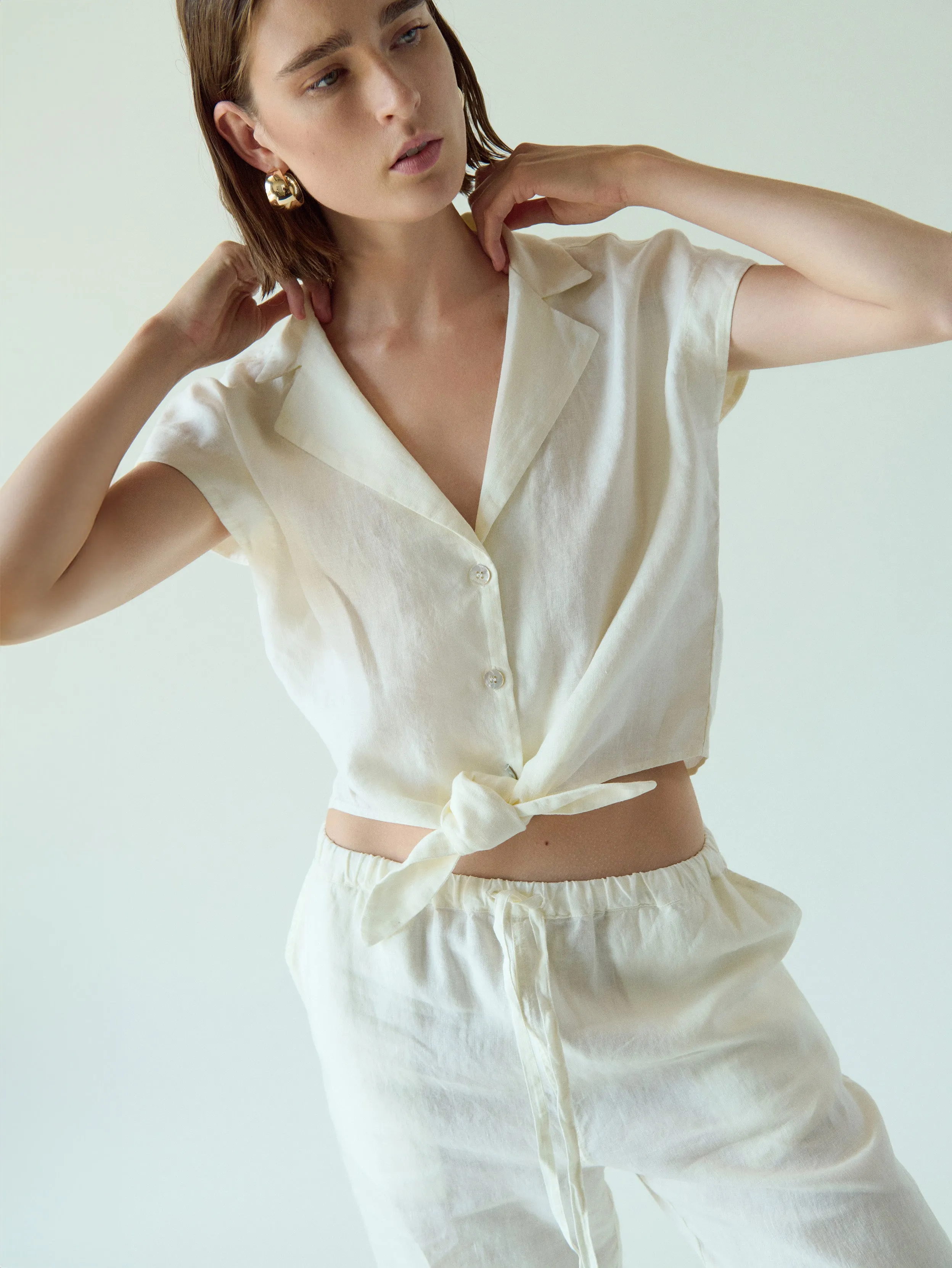 Noemi Tie Top Sleek Design Fit Linen blend