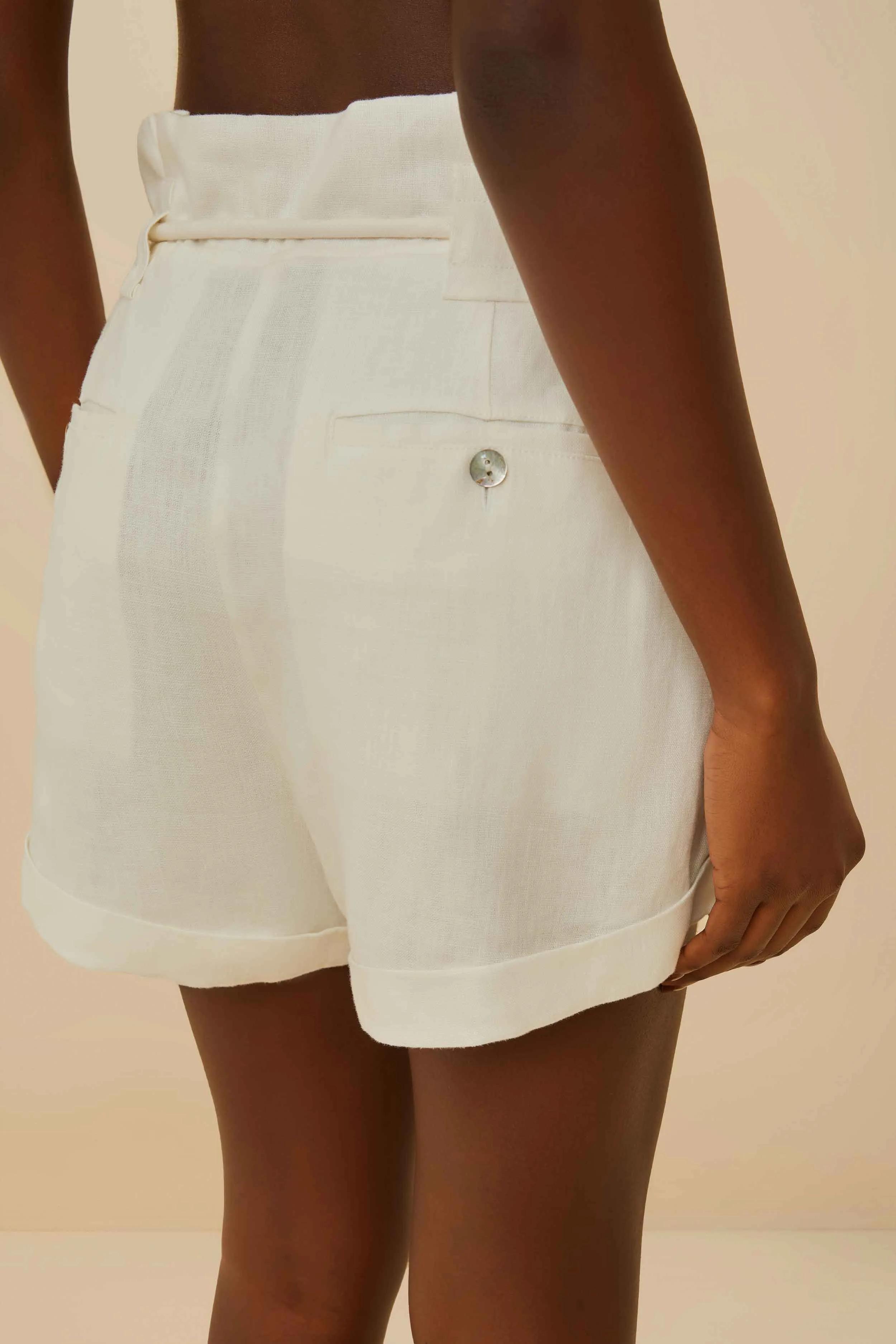 Off-White Wavy Pockets Euroflax? Premium Linen Shorts Gentle On Skin