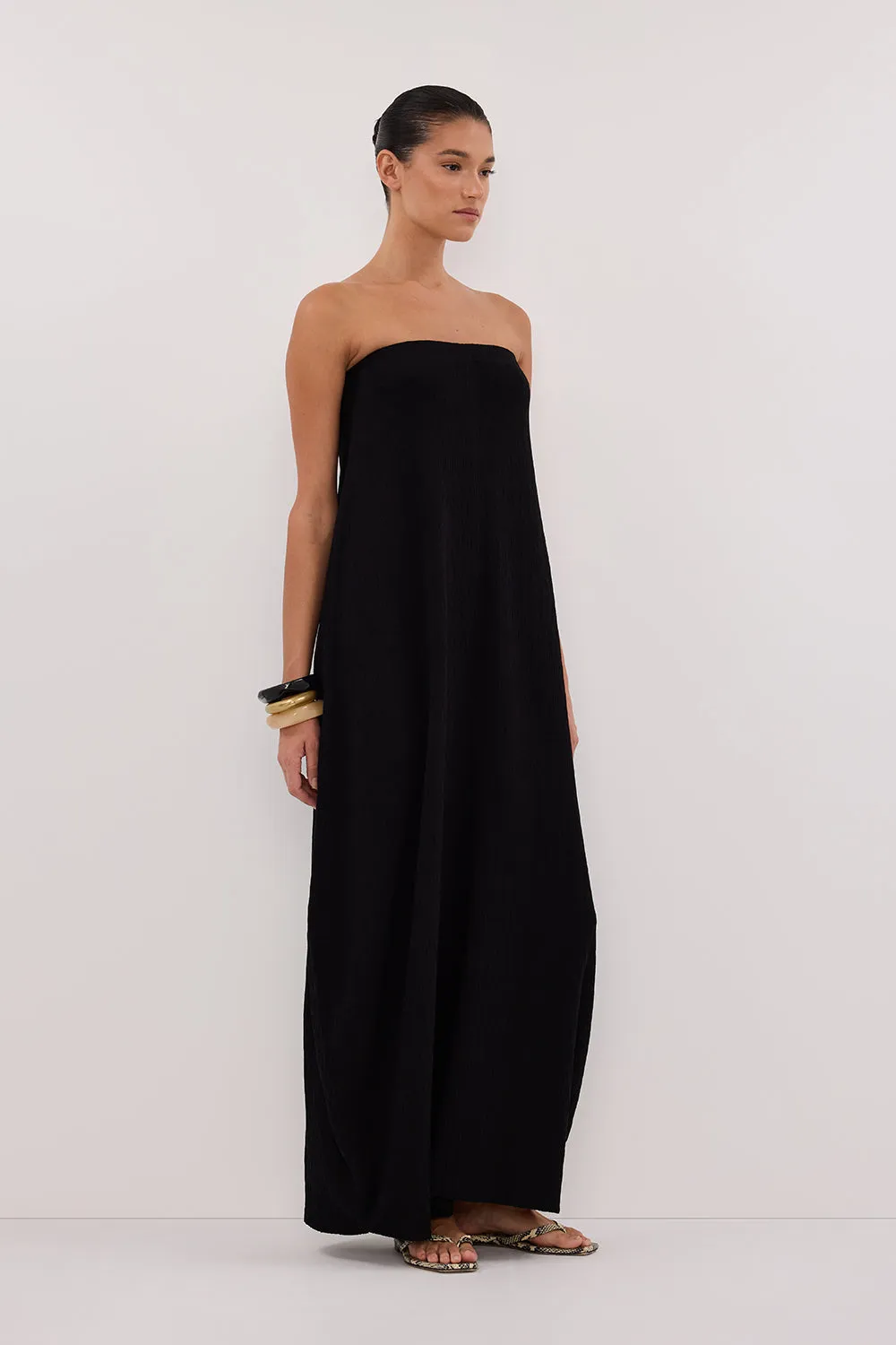 ALIAS BLACK TEXTURED KNIT STRAPLESS MIDI DRESS Cold-Shoulder Chic Balance
