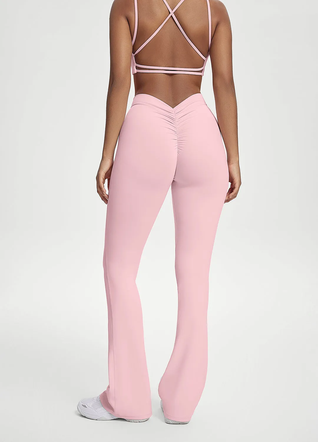 Relaxed Wear Scrunch Back Flared Leggings