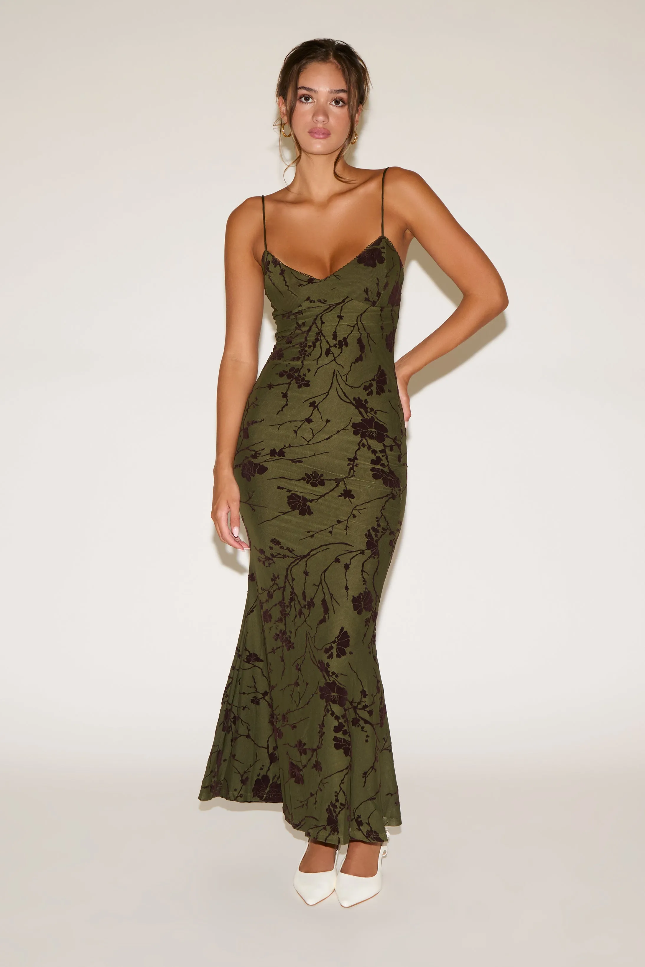 Chic Tone CONTRAST FLORAL FLOCKING SLEEVELESS MAXI DRESS