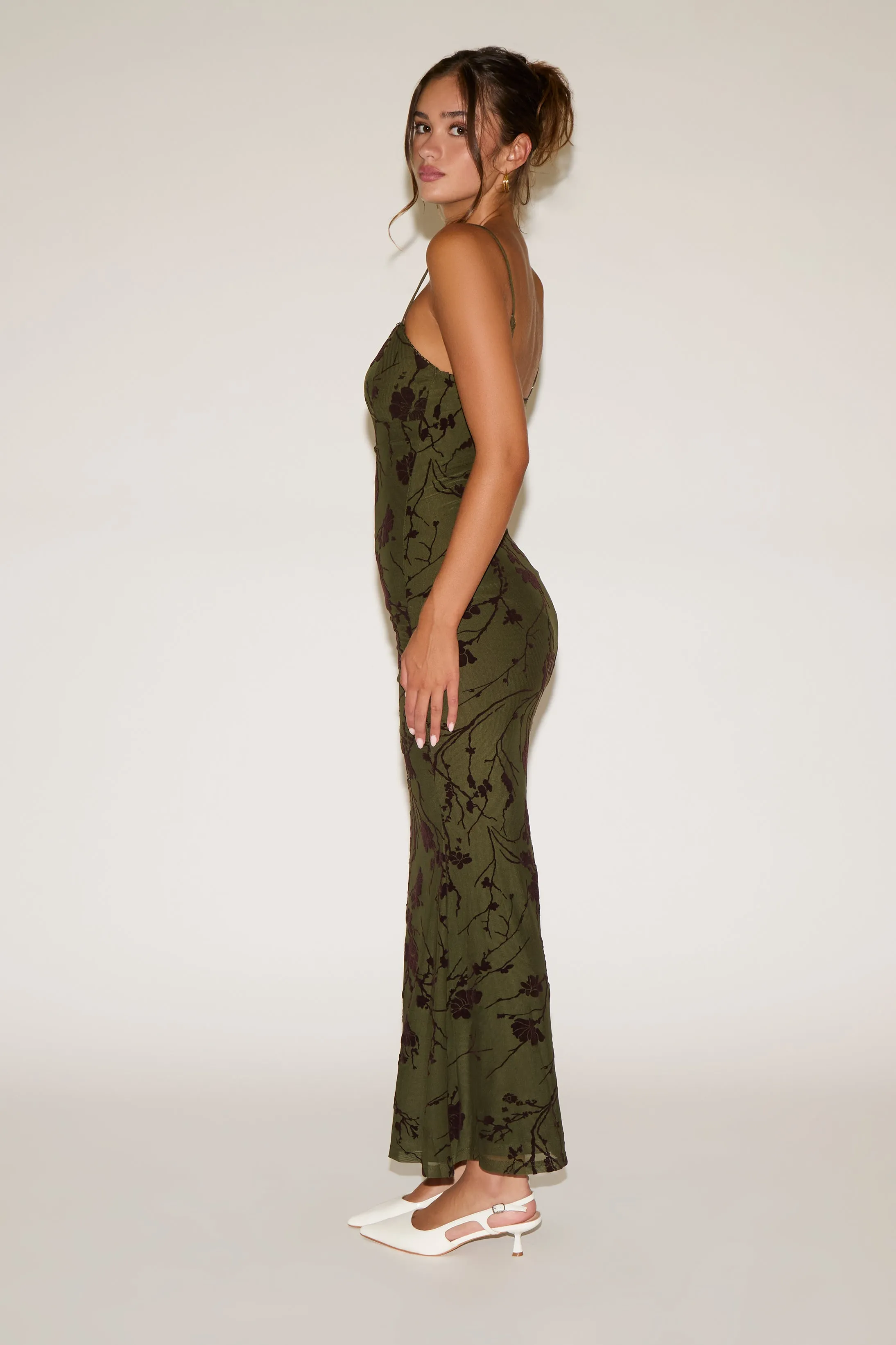 CONTRAST FLORAL FLOCKING SLEEVELESS MAXI DRESS Elegant Touch