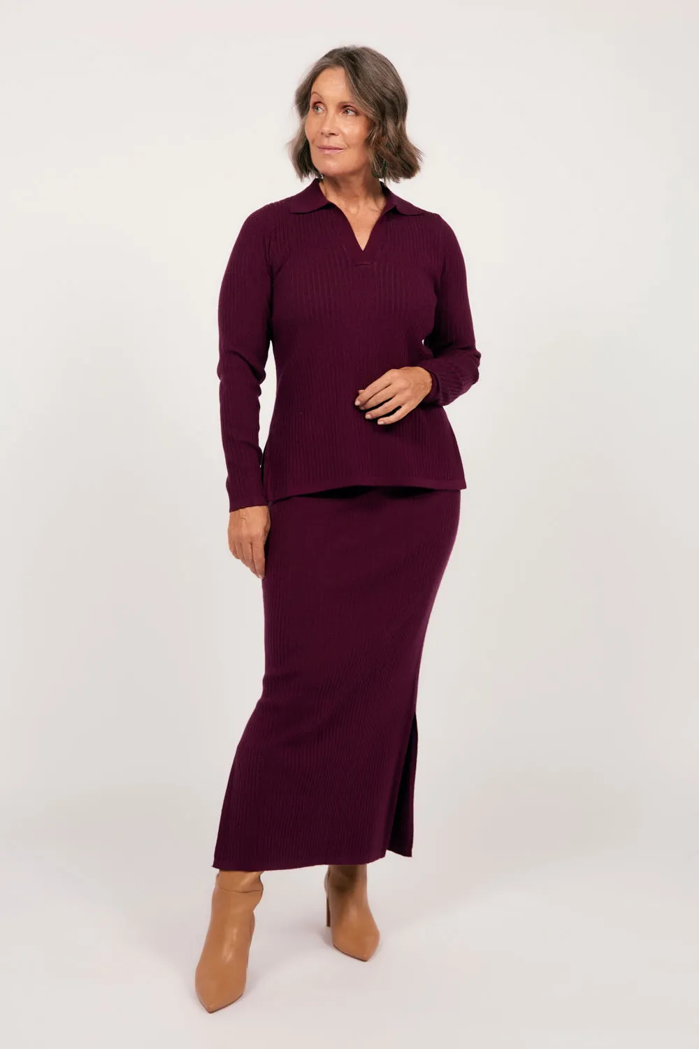 Knitted Skirt in Plum Cashmere Touch Art Gallery Visit