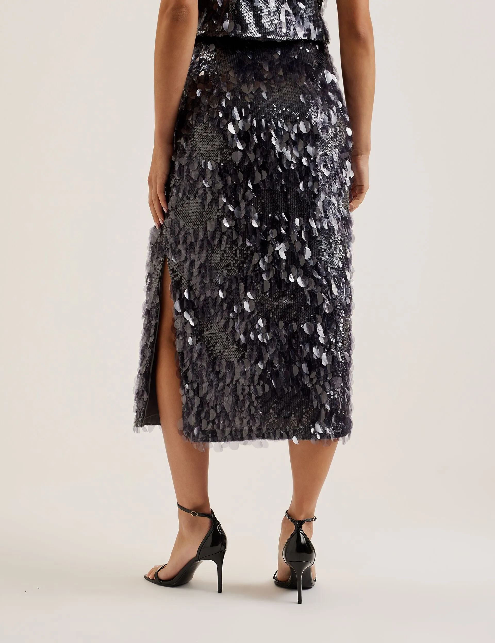 Smooth Finish Blogger Favorite DORIDA | DK-GREY