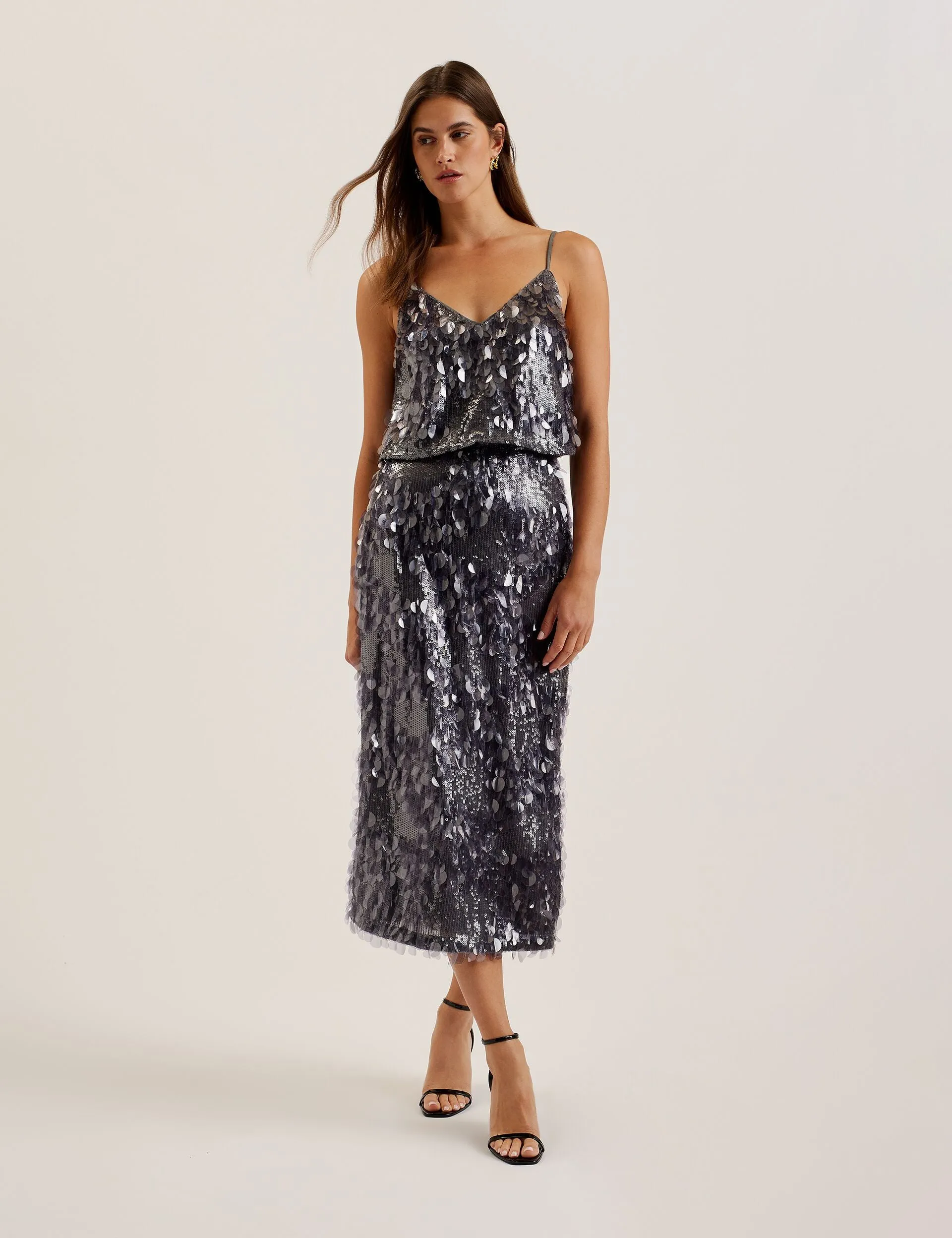 DORIDA | DK-GREY Neutrals Only