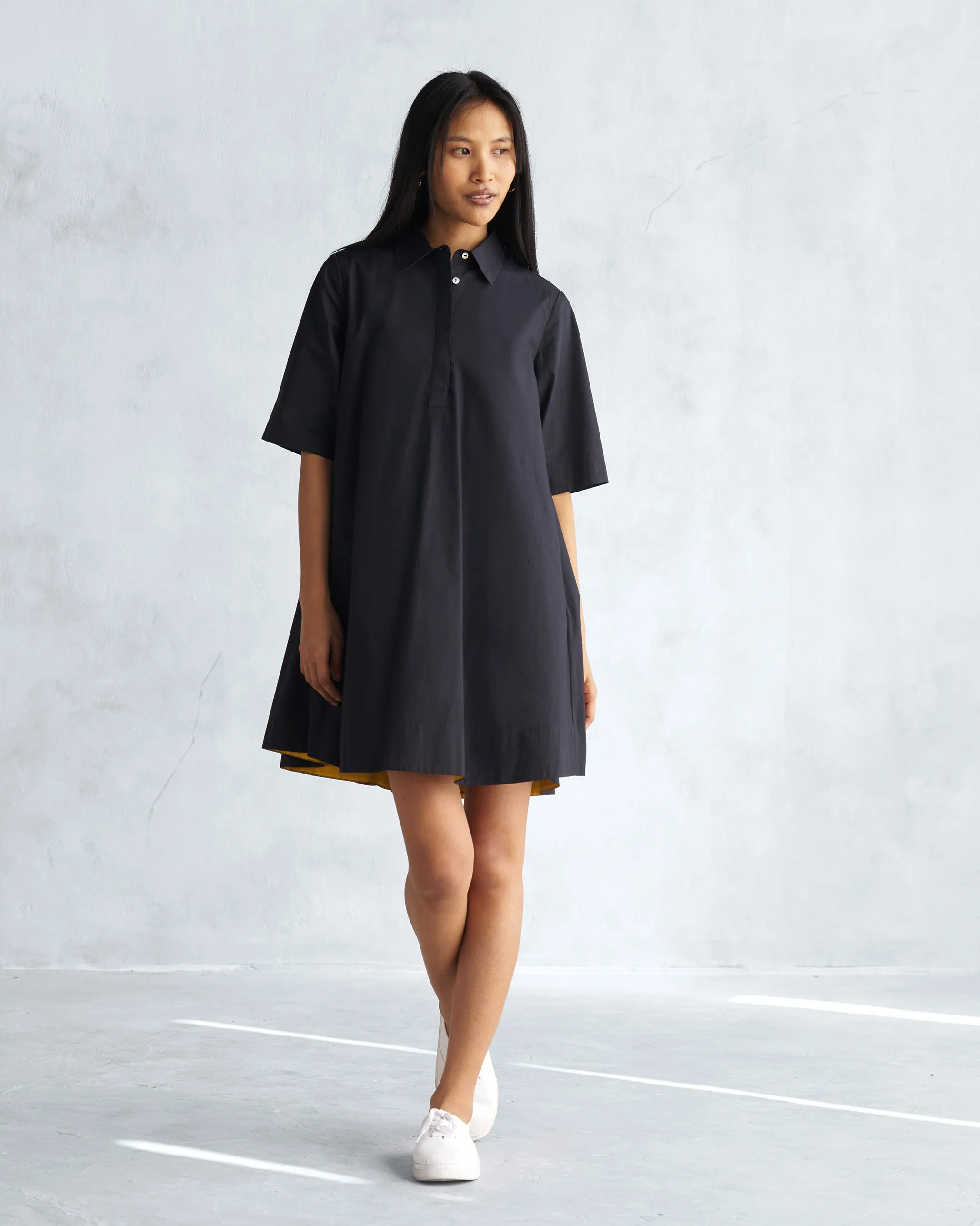 Airy Weave A-line Short Dress - Black