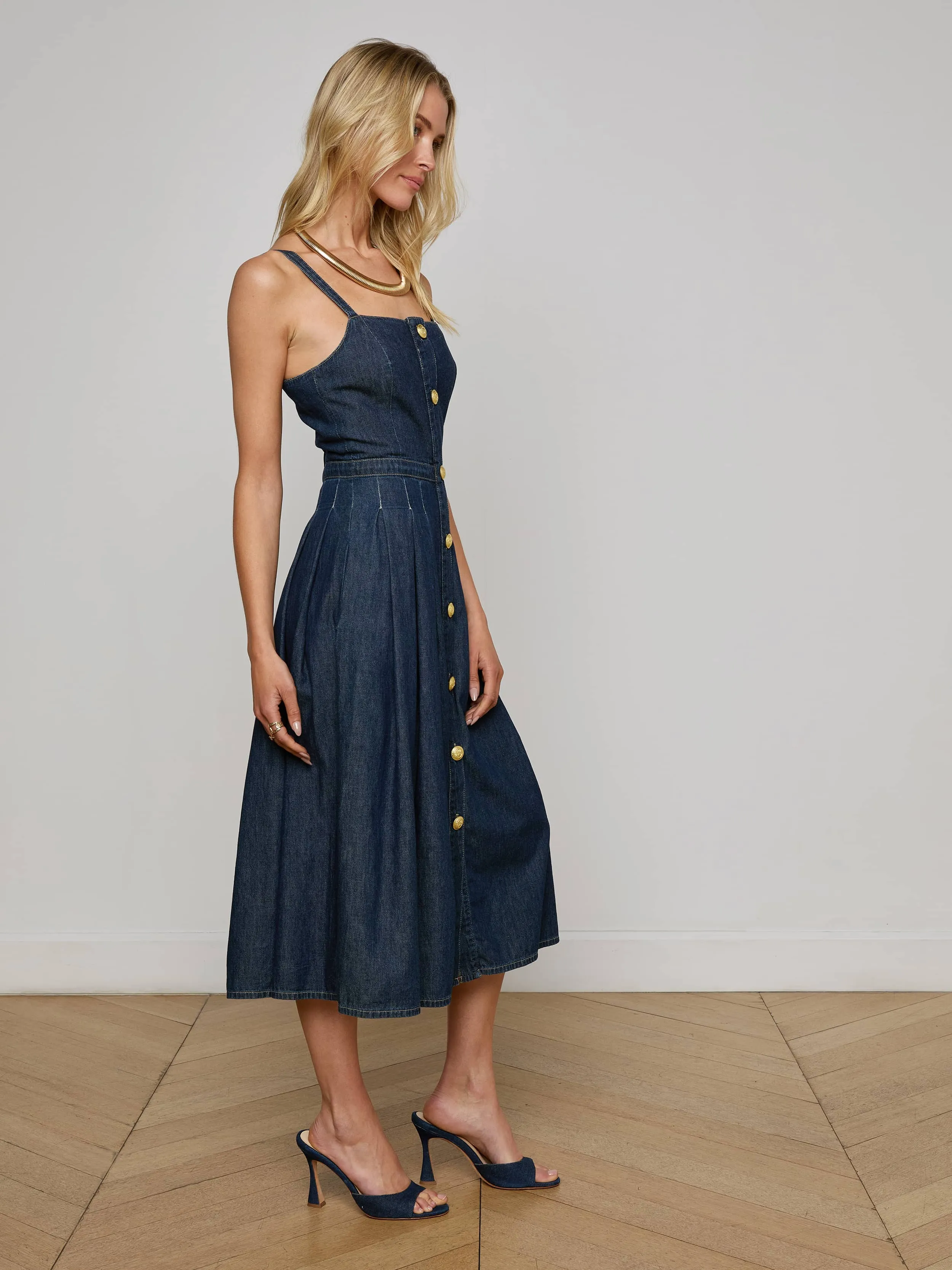 DeepPocketStyle Understated Glam Esmeralda Chambray Dress