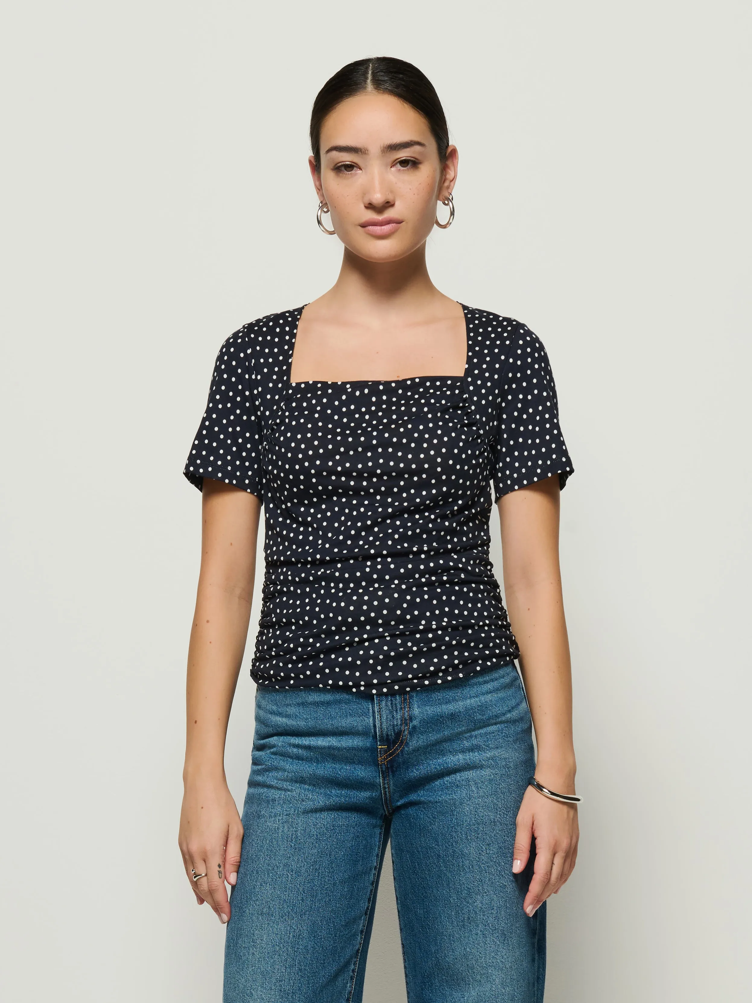 Elsie Tee anniversary Minimalist Style