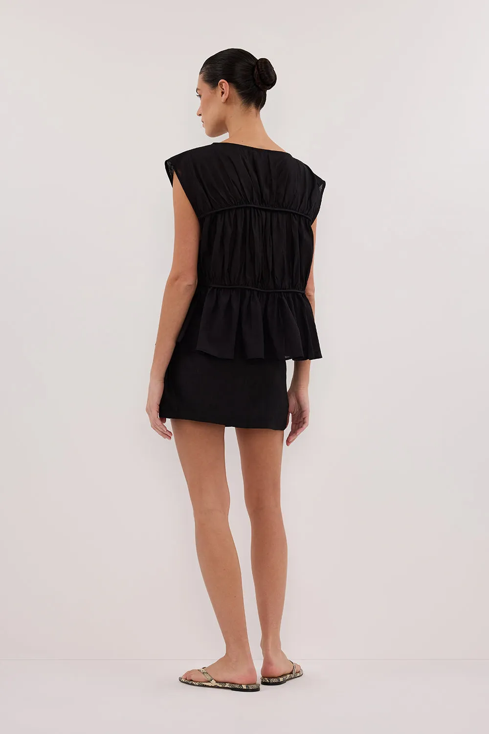 EVA BLACK LINEN SKORT color block