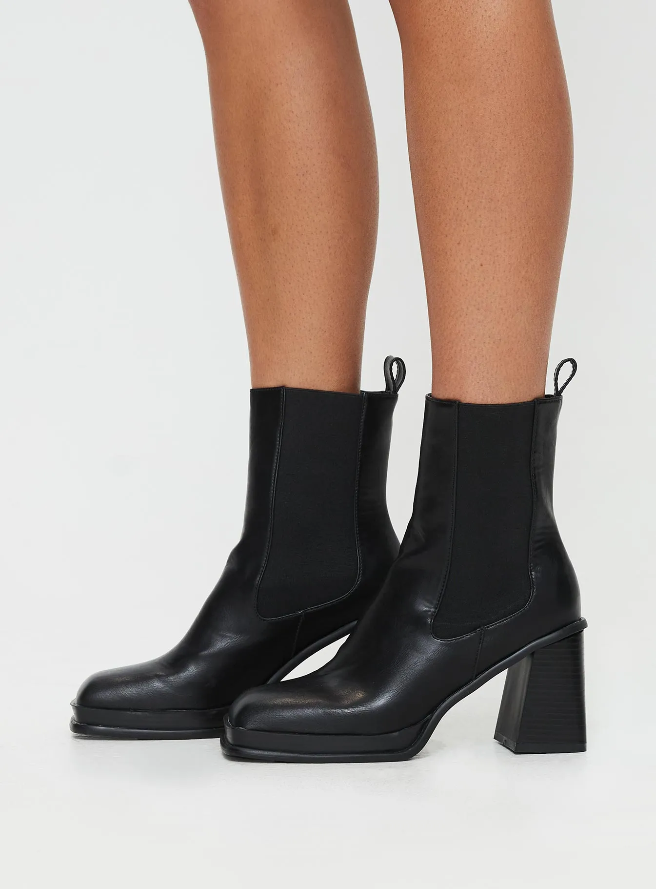 Fresh Vibe Iona Boots Black