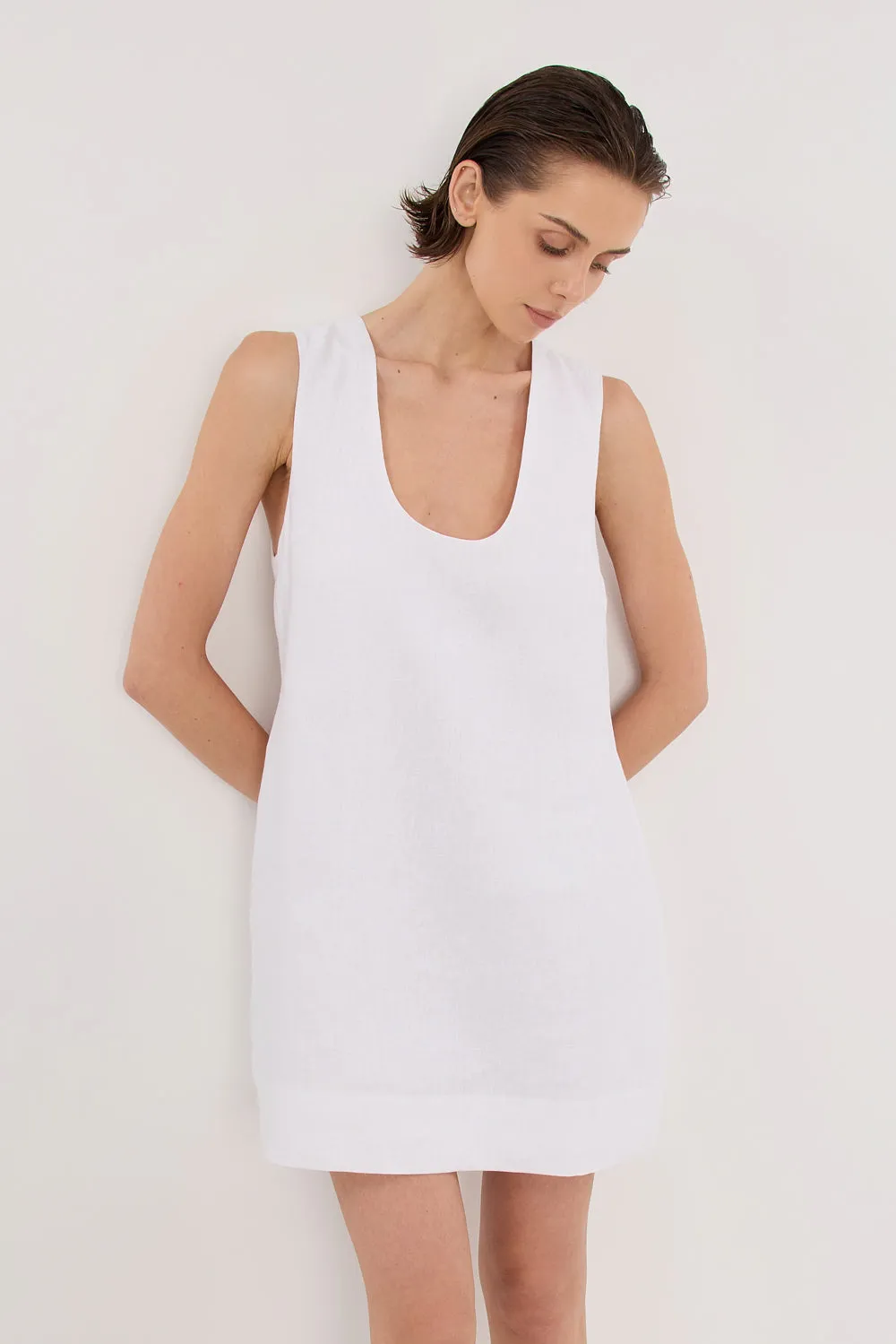 Button-Cuff Refined Line LOTUS WHITE LINEN MINI DRESS
