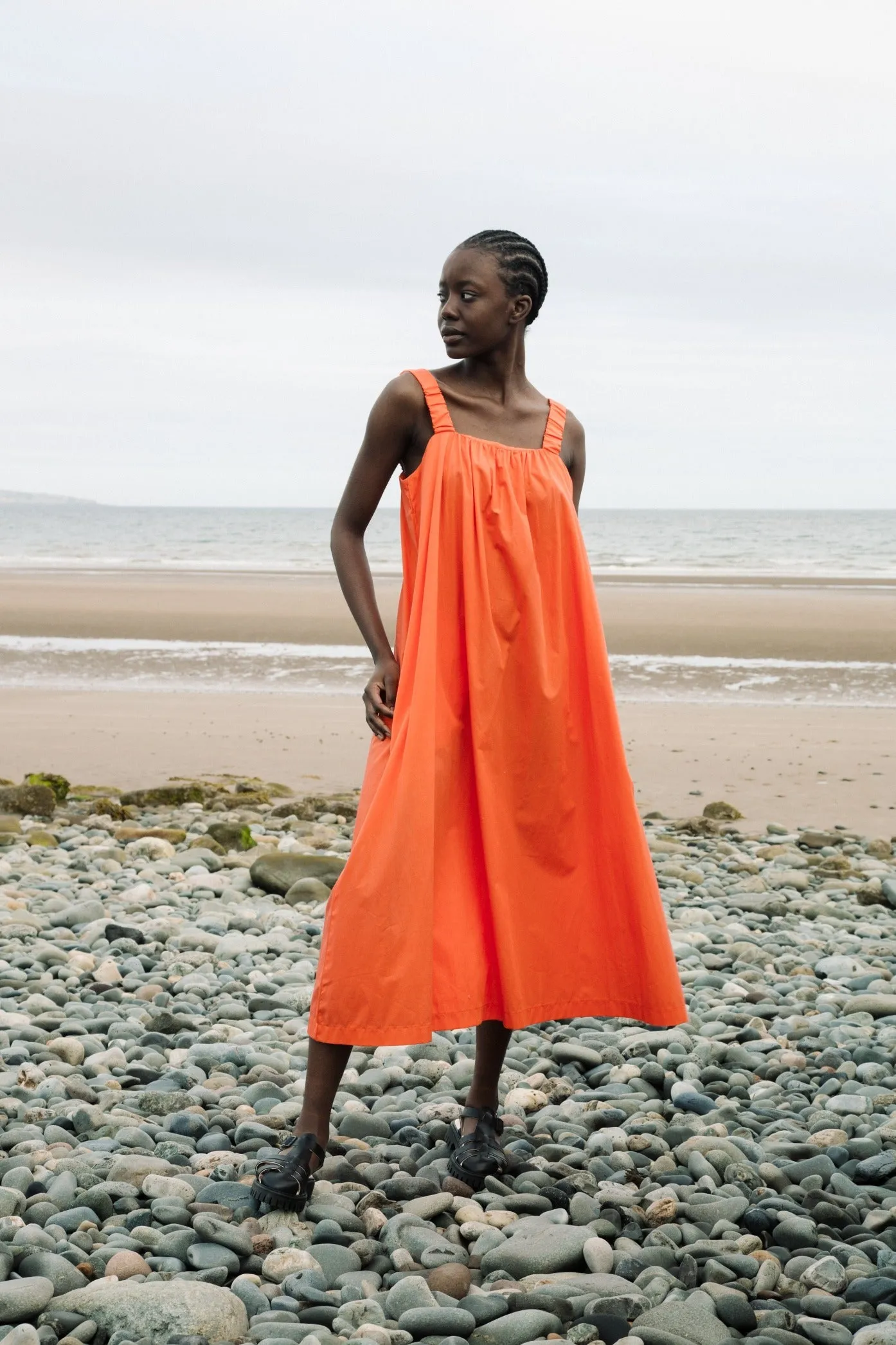 Sun-Protective Onda Organic Cotton Dress in Coral