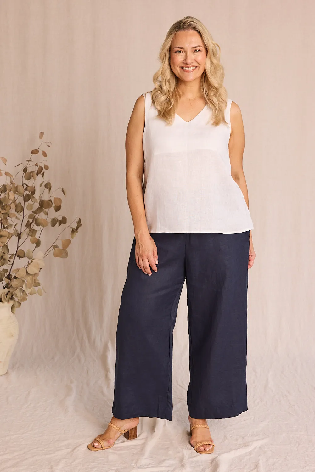 Ember Linen Cami in White anti - static Quick Dry Fabric