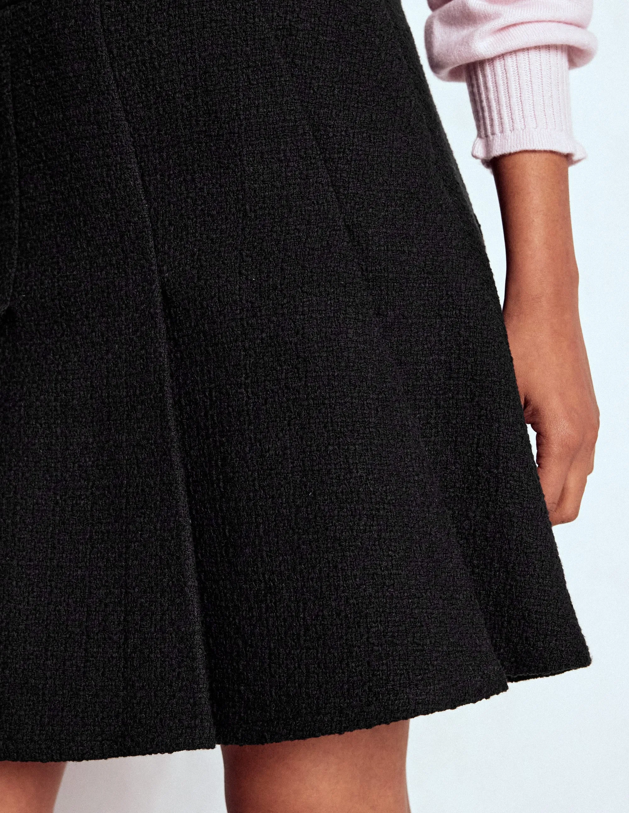 Flippy Textured Skirt-Black All Season Wear