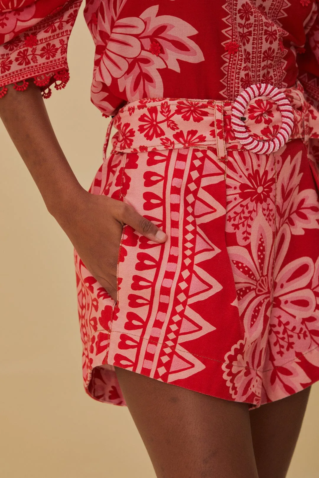 Casual Fit Flora Tapestry Red Shorts