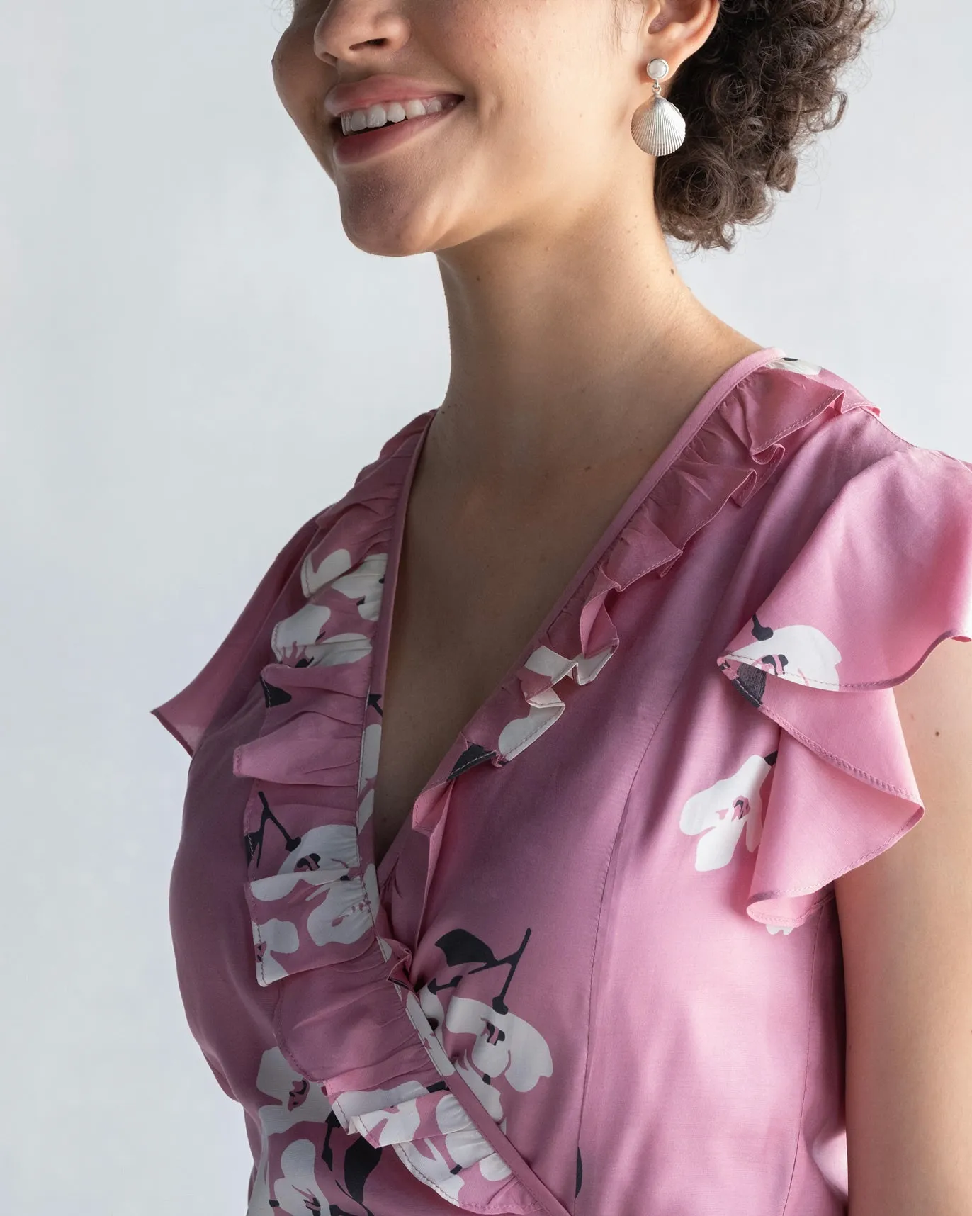 Floral Maxi Dress with Slip - Pink Sleek long-sleeve dress