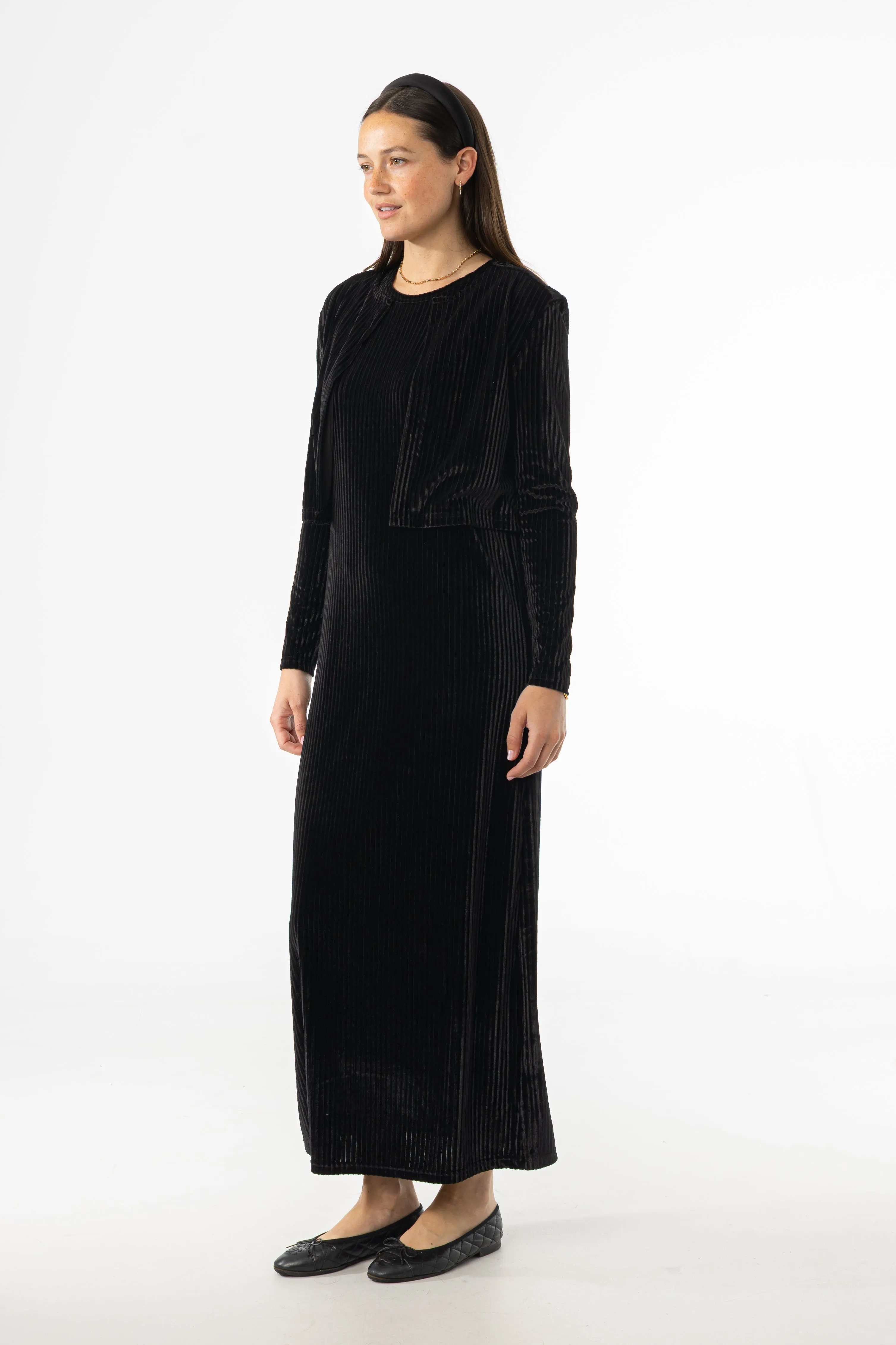 Body Fit Comfortable and Soft Black Ribbed Velour Jumper