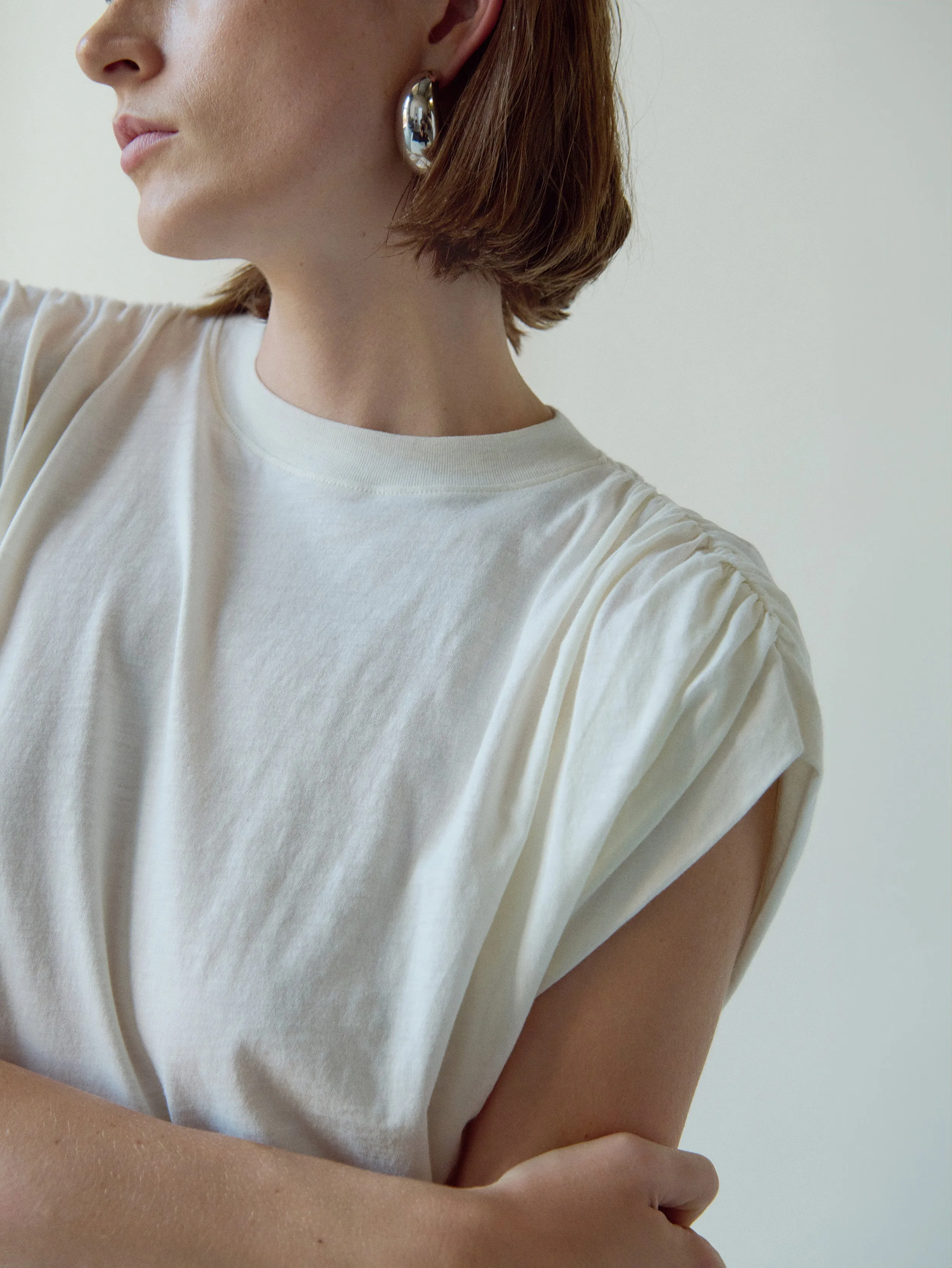 Frankie Muscle Tee Ruffled edges