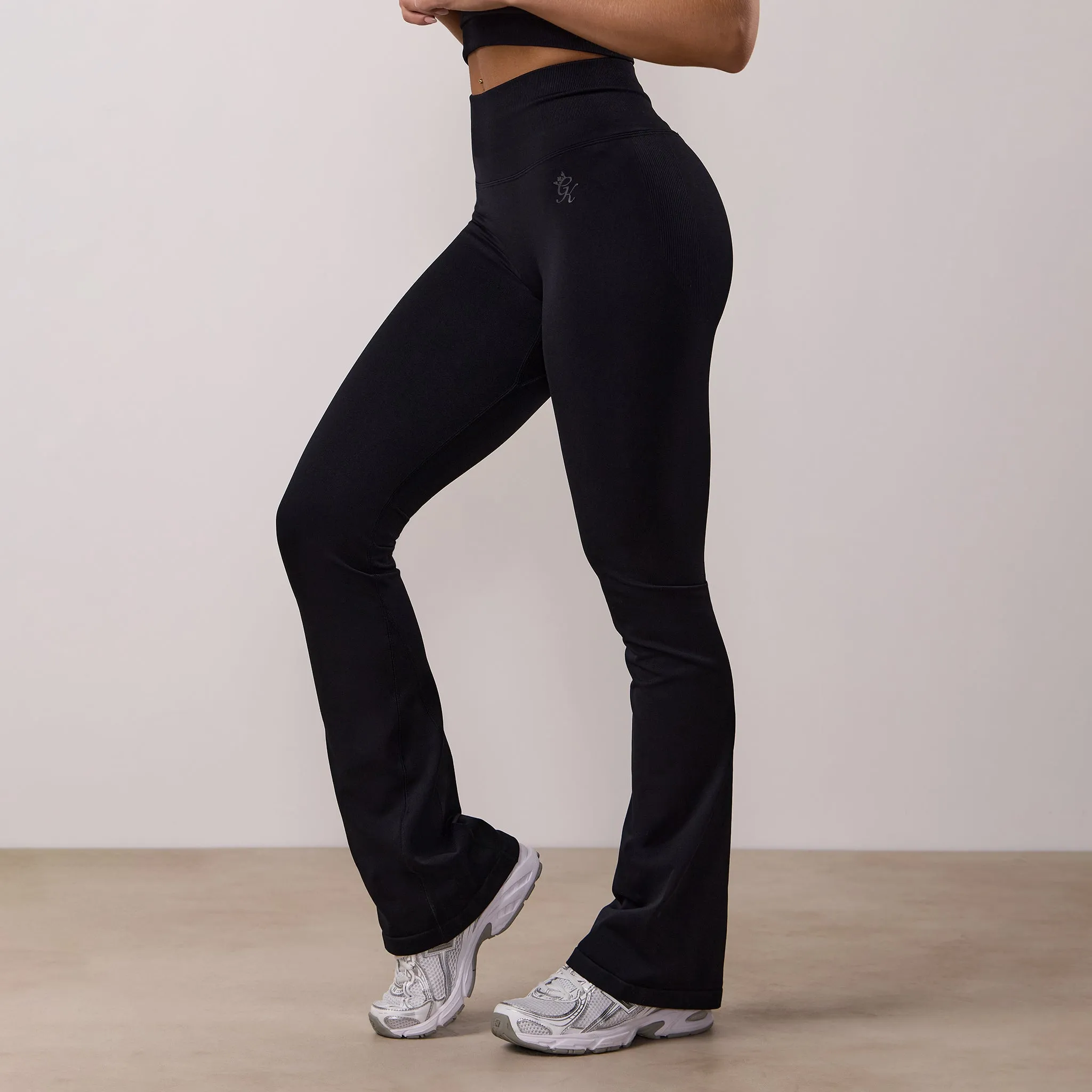 Studio Essential Soft Curve Gym King Sculpt Seamless Flared Legging - Black