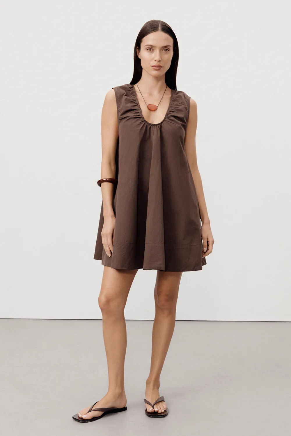 GABBY BITTER CHOC OVERSIZED COTTON MINI DRESS Comfort Stretch Simple Form