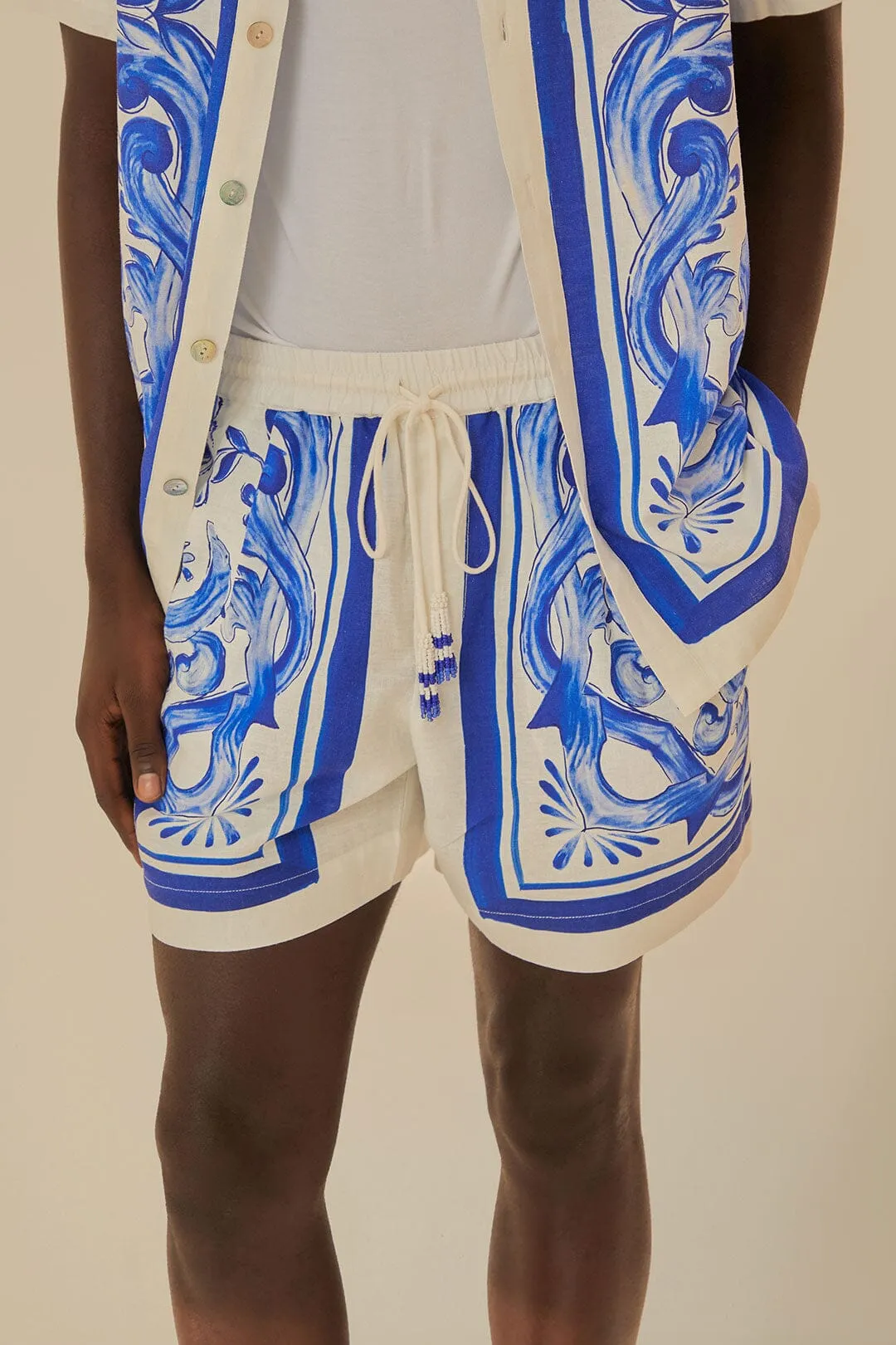 Body Fit Double Needle Stitching Garden Tiles Shorts