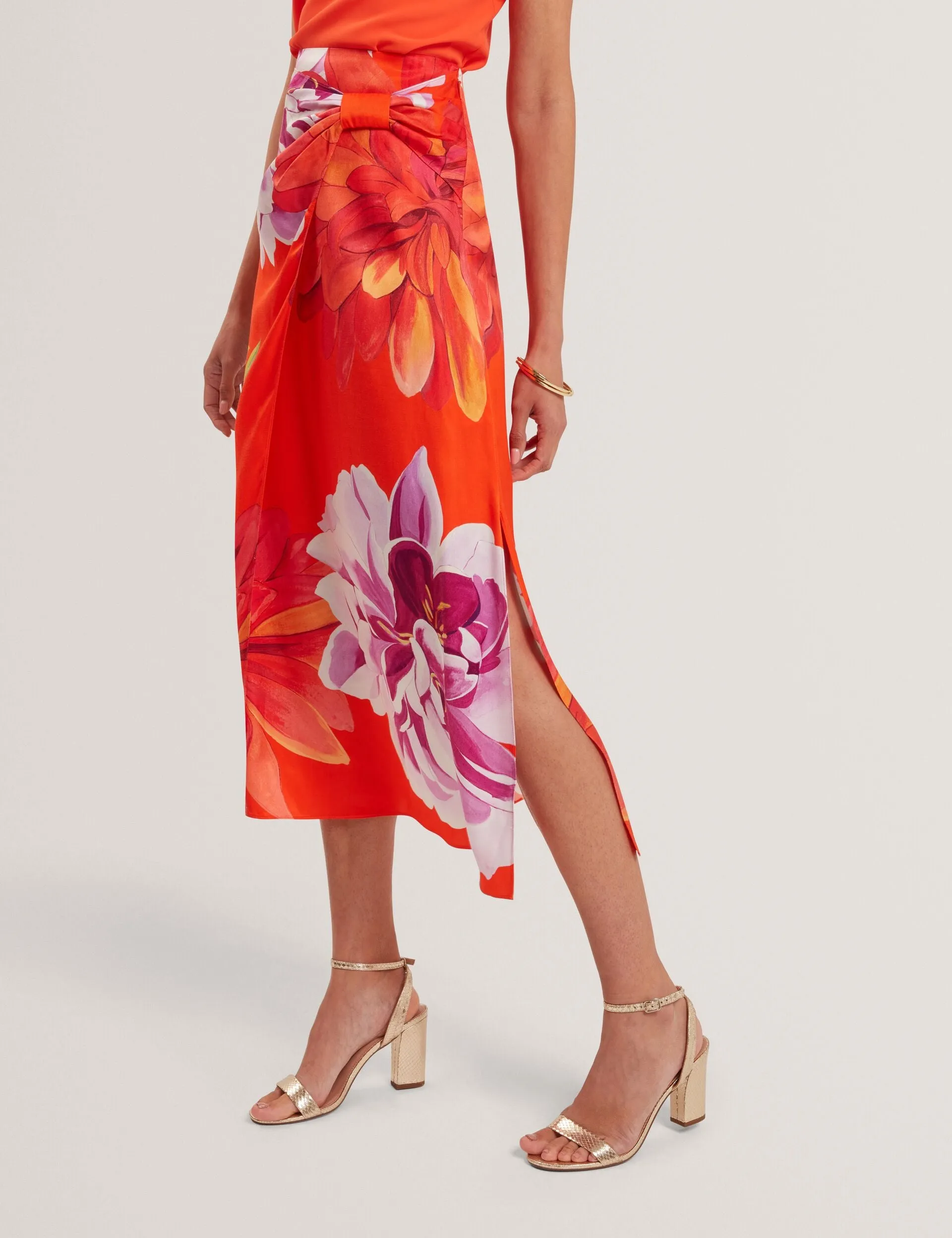 Soft Outfit Non Irritating Seams NEOA | ORANGE