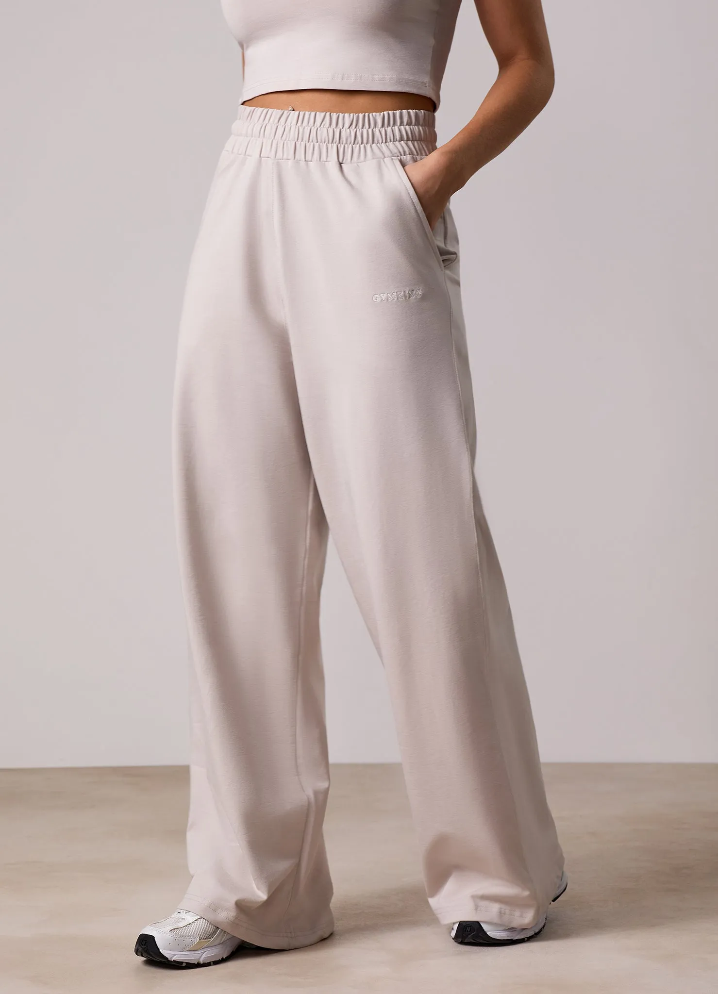 Frayed hem Modern Waist Gym King 365 Straight Leg Jogger - Pebble