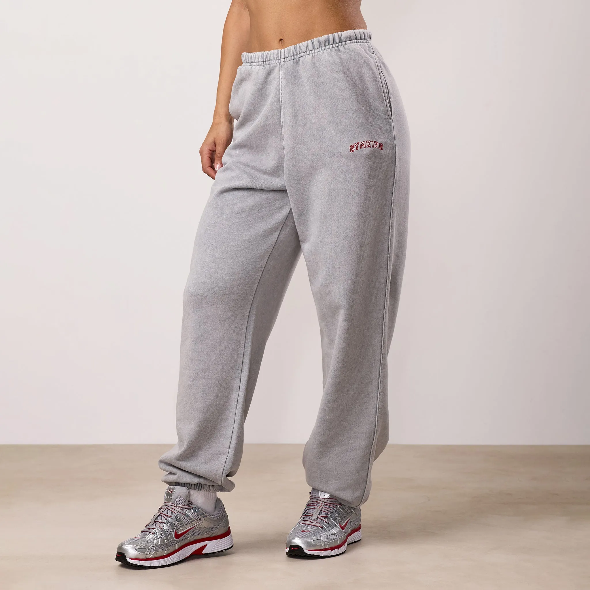 Gym King Limitless Relaxed Fit Jogger - Washed Light Grey Sleek lines Comfortable Design