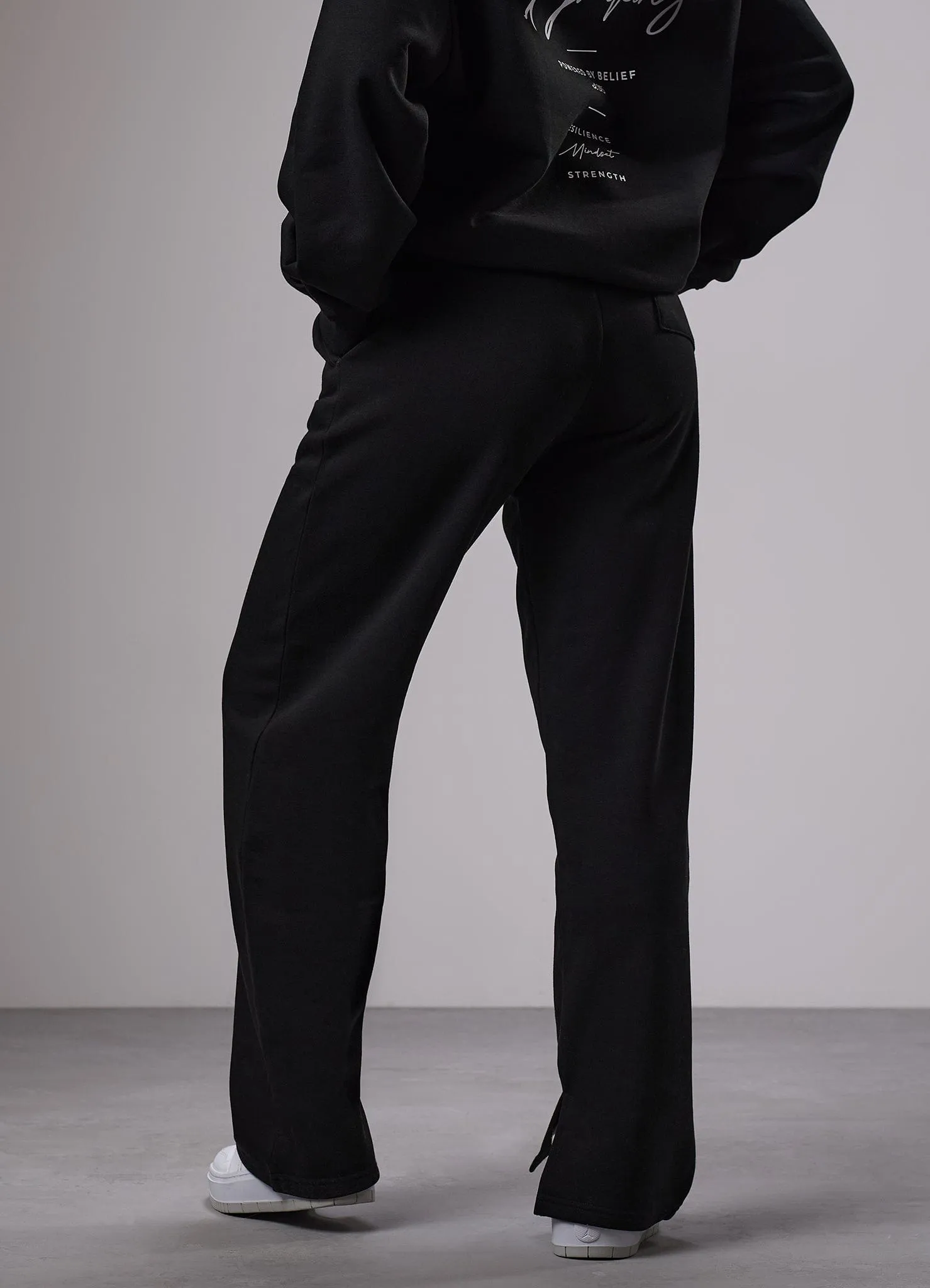 Gym King Reset Straight Leg Fleece Jogger - Black Decorative stitching No Gap Waist Construction