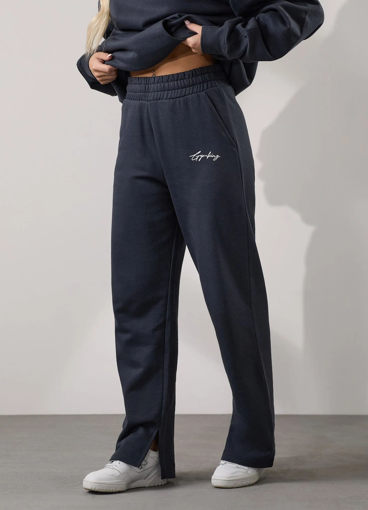Bootcut shape Gym King Reset Straight Leg Fleece Jogger - Midnight Blue